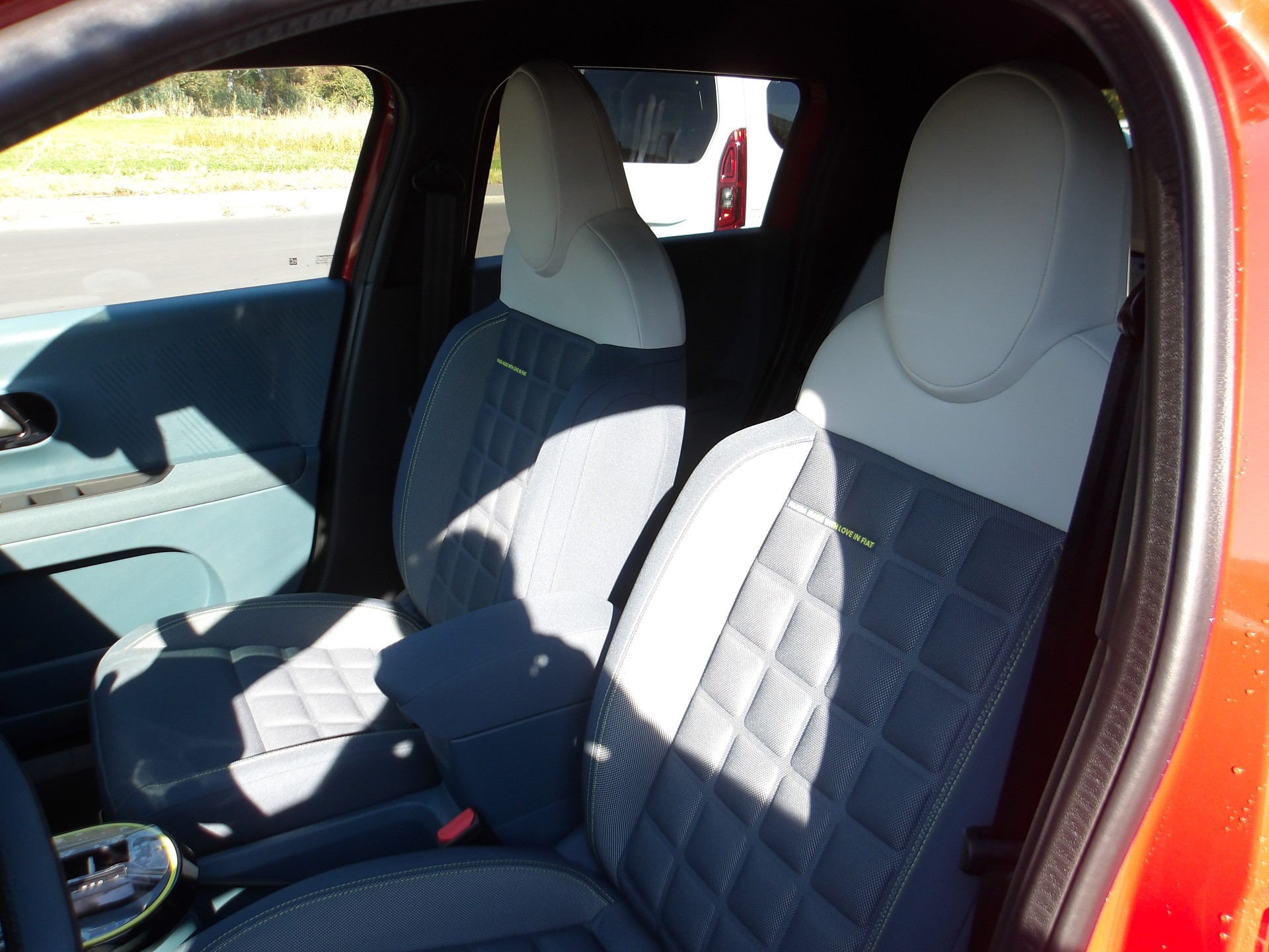 FIAT Grande Panda MHEV La Prima-image-8
