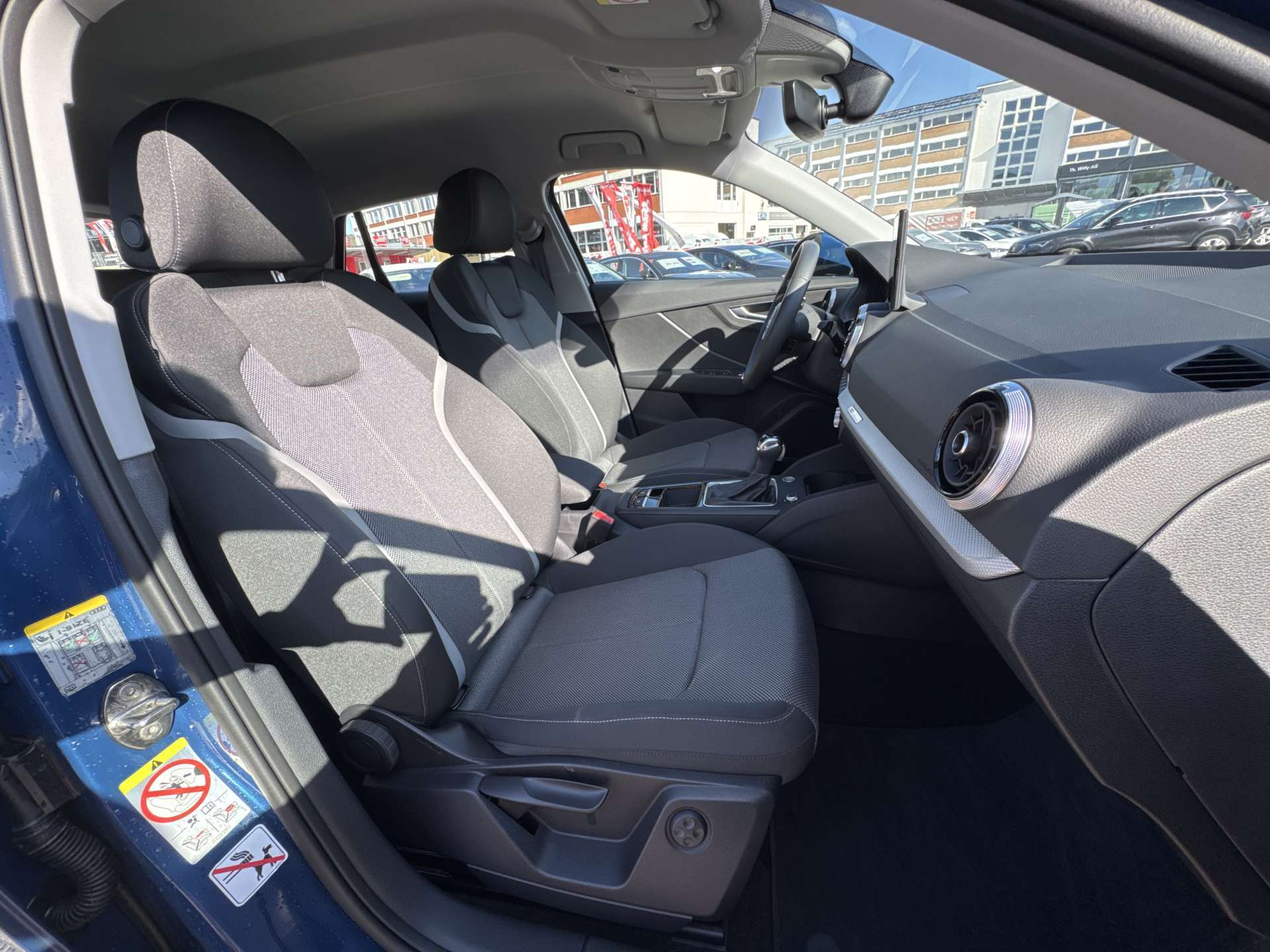 AUDI Q2 35 TFSi S-Line S-Tronic Automat-image-12