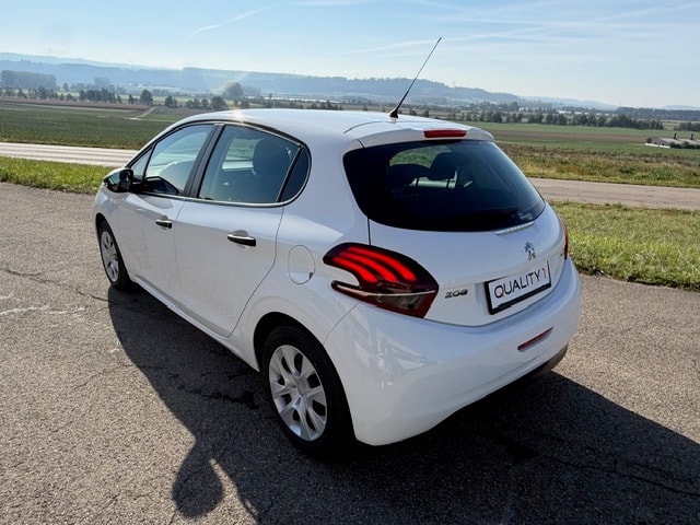 PEUGEOT 208 1.2 PureTech Urban Soul-image-4