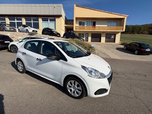 PEUGEOT 208 1.2 PureTech Urban Soul-image-8