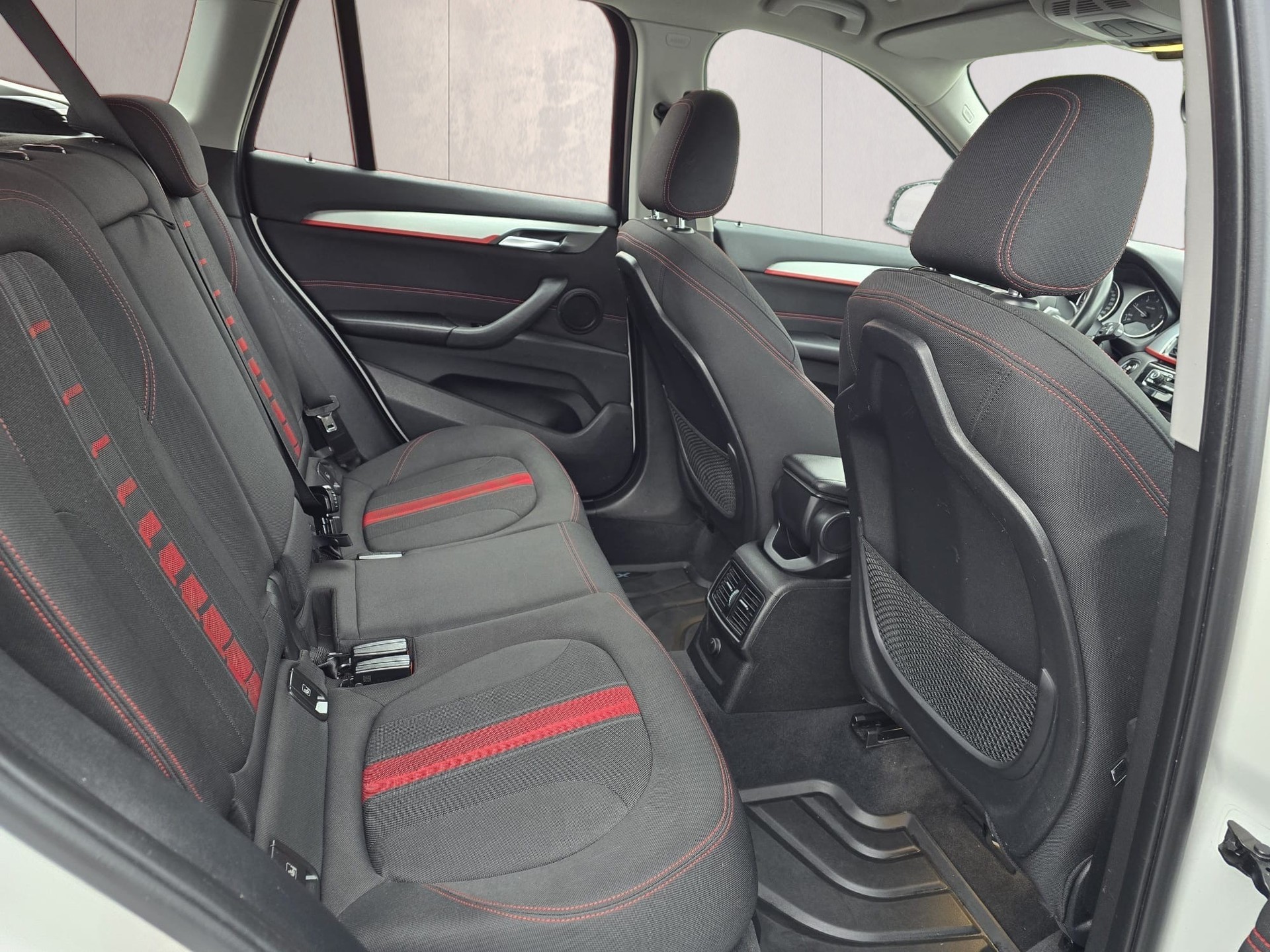 BMW X1 xDrive 20d M Sport Steptronic-image-18