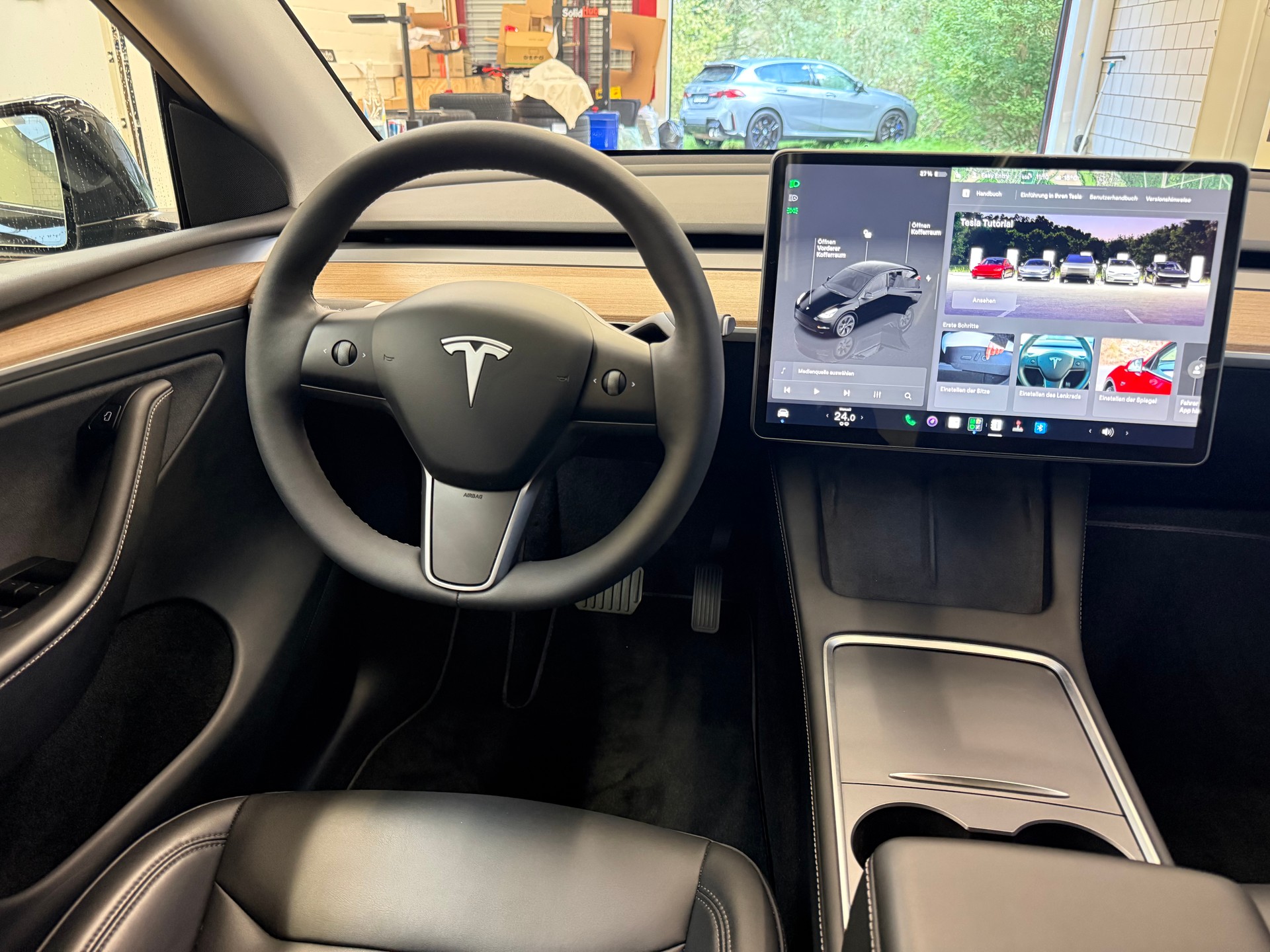 TESLA Model Y Long Range-image-9