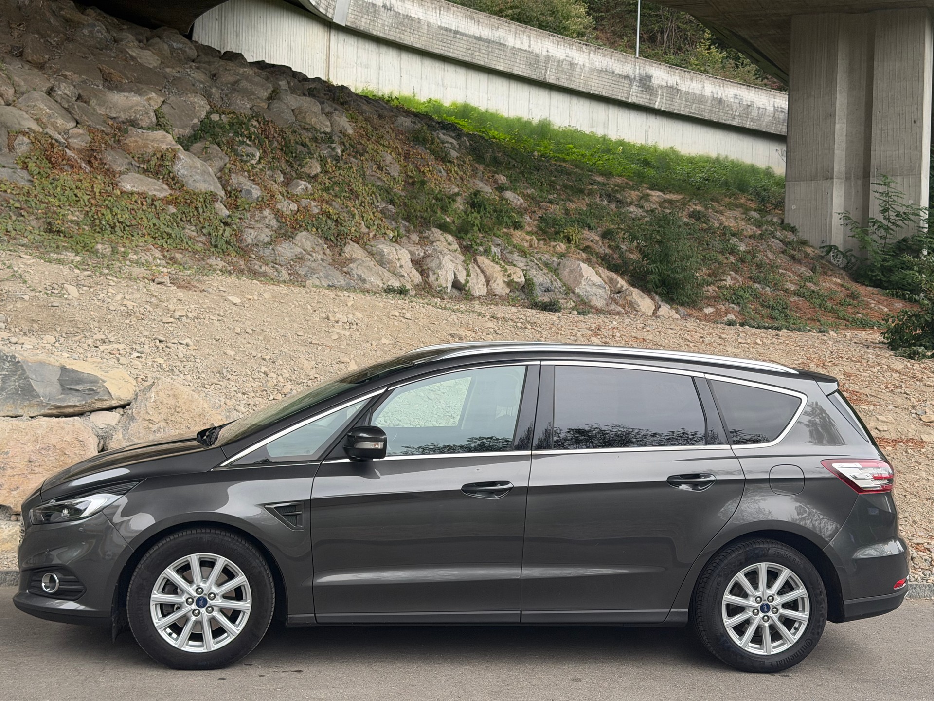 FORD S-Max 2.0 TDCi Titanium AWD PowerShift-image-2