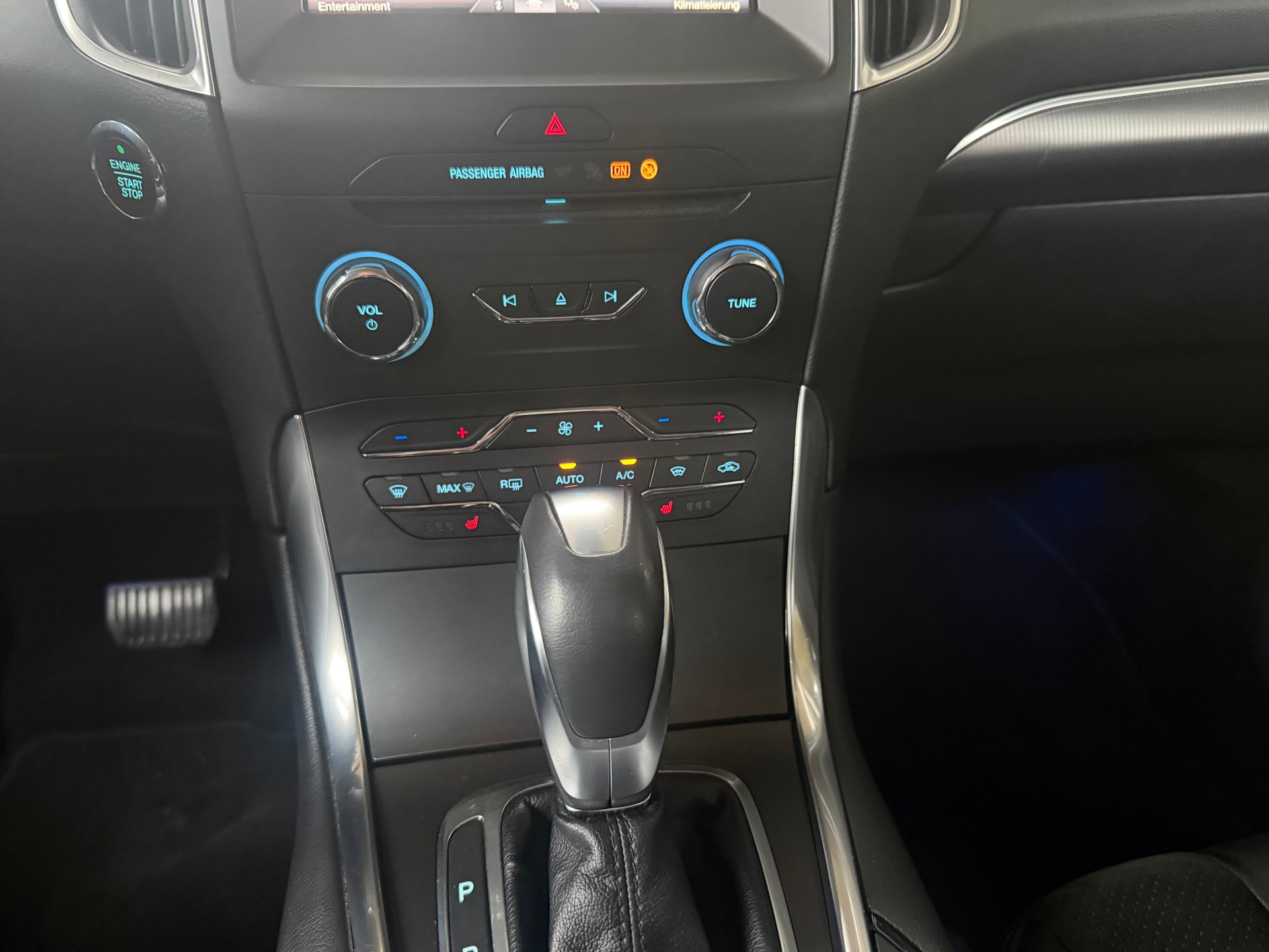 FORD S-Max 2.0 TDCi Titanium AWD PowerShift-image-13
