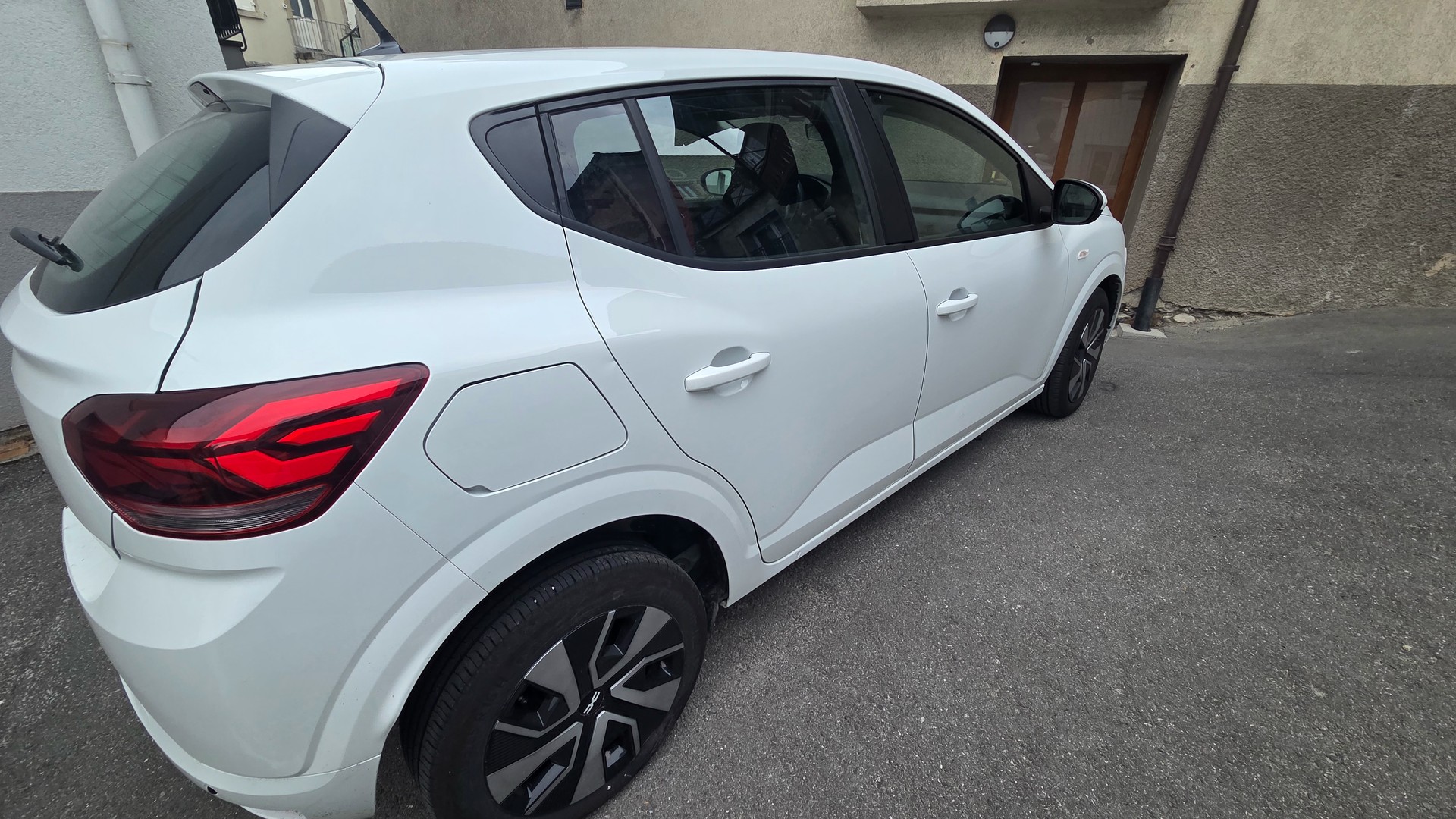 DACIA 1.0 TCe Journey-image-3