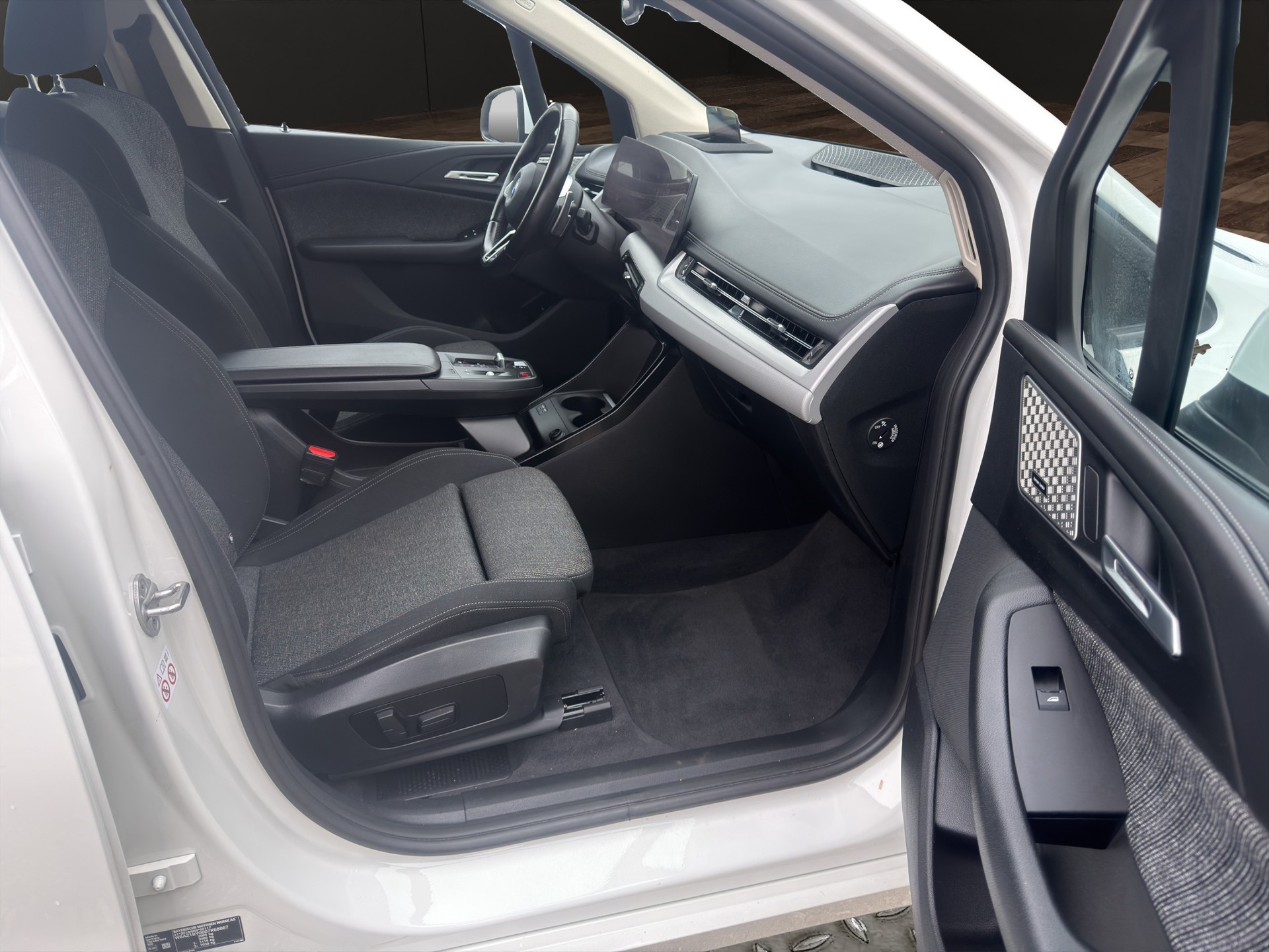 BMW 218d Active Tourer M Sport DKG-image-13