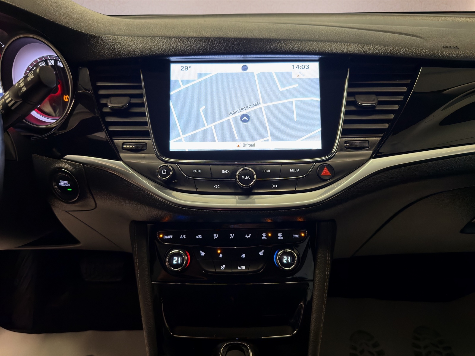 OPEL Astra 1.6 CDTi ecoF Excellence Automatic-image-9