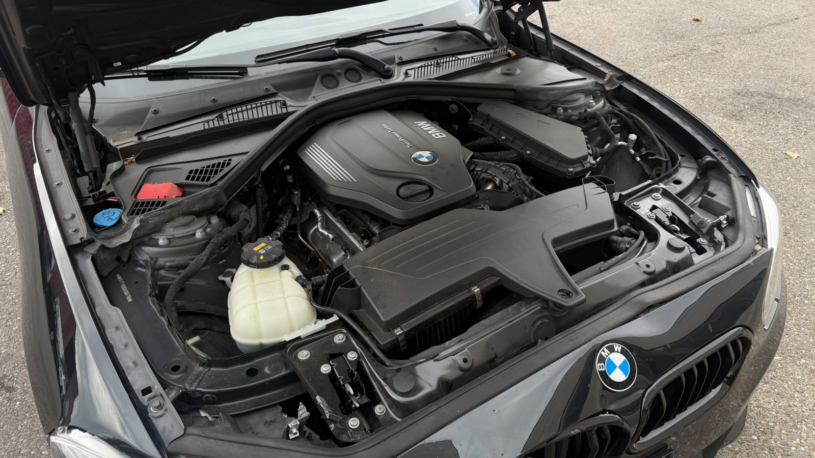 BMW 120d xDrive Edition M Sport Steptronic-image-8