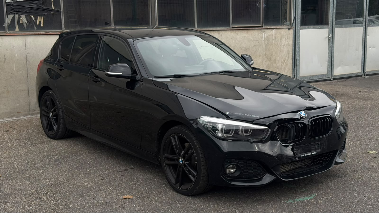 BMW 120d xDrive Edition M Sport Steptronic-image-2