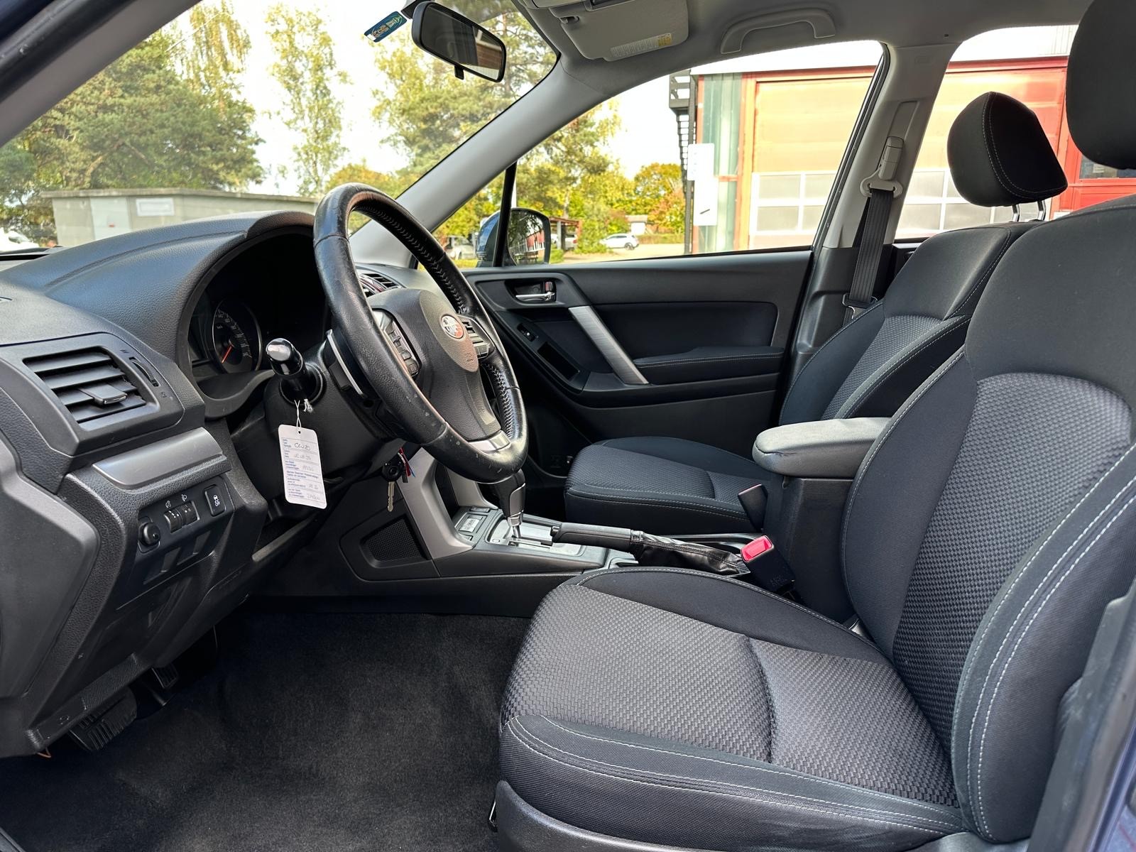 SUBARU Forester 2.0i Swiss Lineartronic-image-5