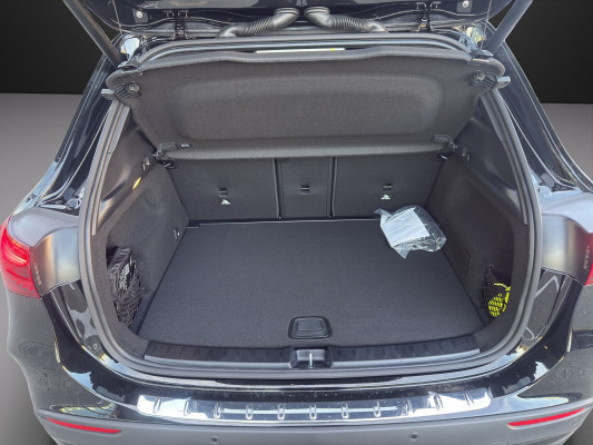 MERCEDES-BENZ GLA AMG 35 4Matic 8G-DCT-image-10