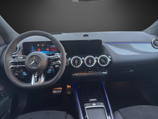 MERCEDES-BENZ GLA AMG 35 4Matic 8G-DCT-image-8