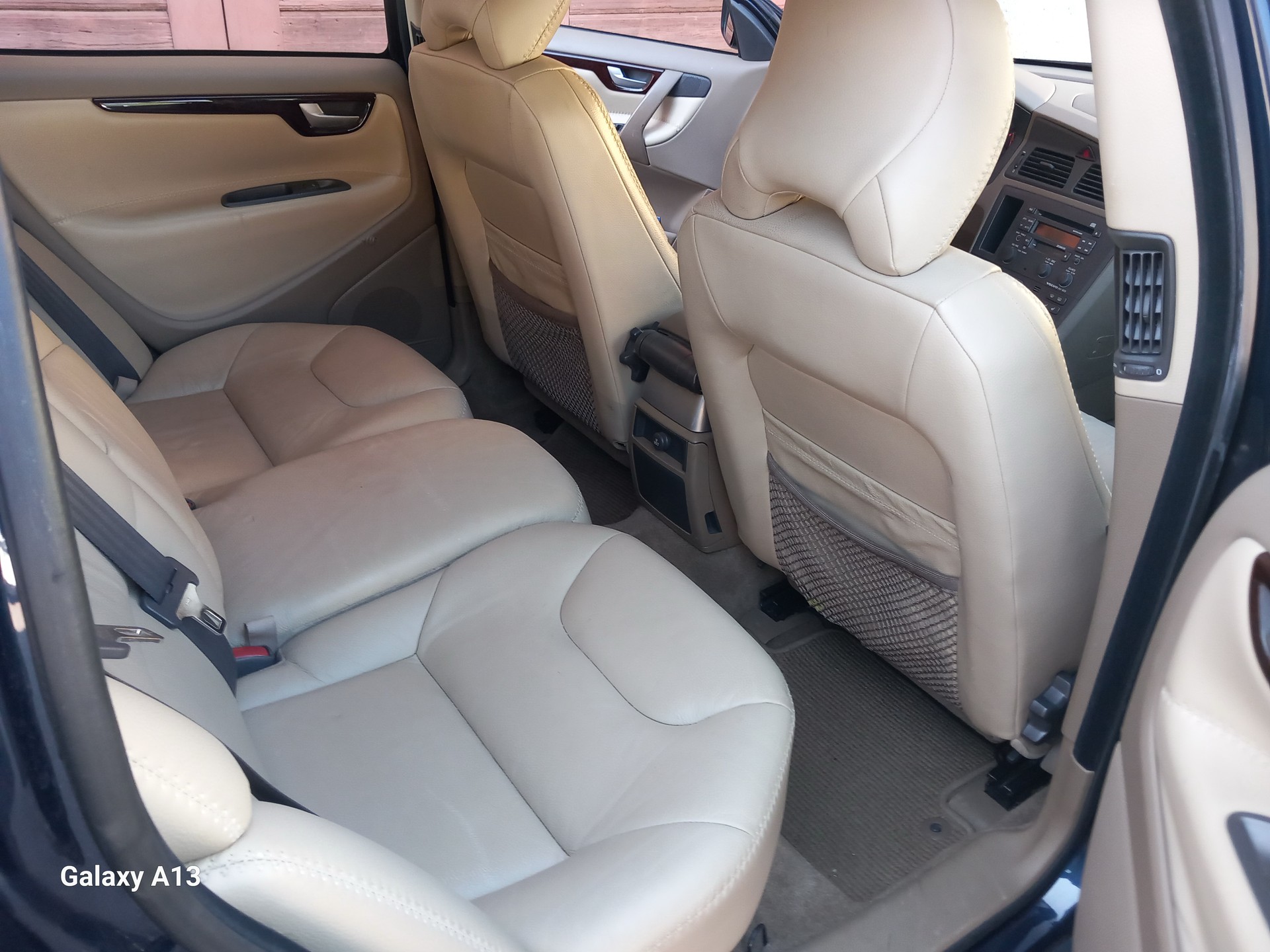 VOLVO XC70 2.4 Turbo AWD, Anhängerkupplung, Frisch ab mfk-image-3