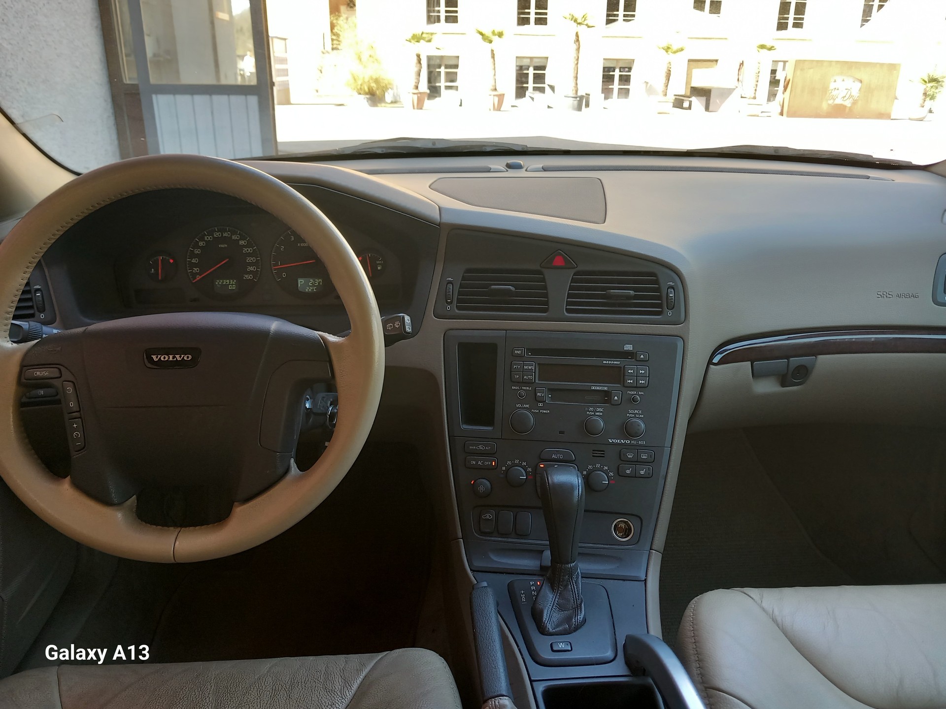 VOLVO XC70 2.4 Turbo AWD, Anhängerkupplung, Frisch ab mfk-image-4