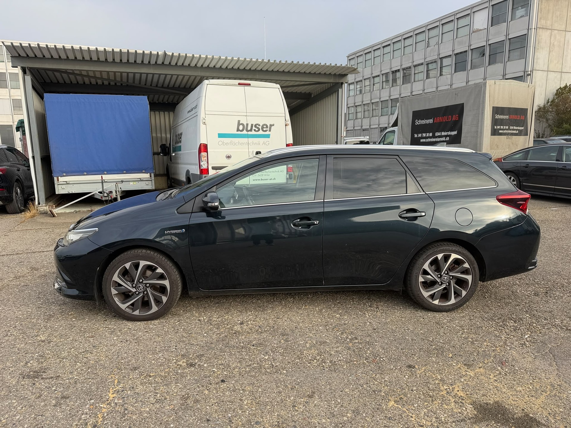 TOYOTA Auris Touring Sports 1.8 HSD Trend e-CVT-image-6
