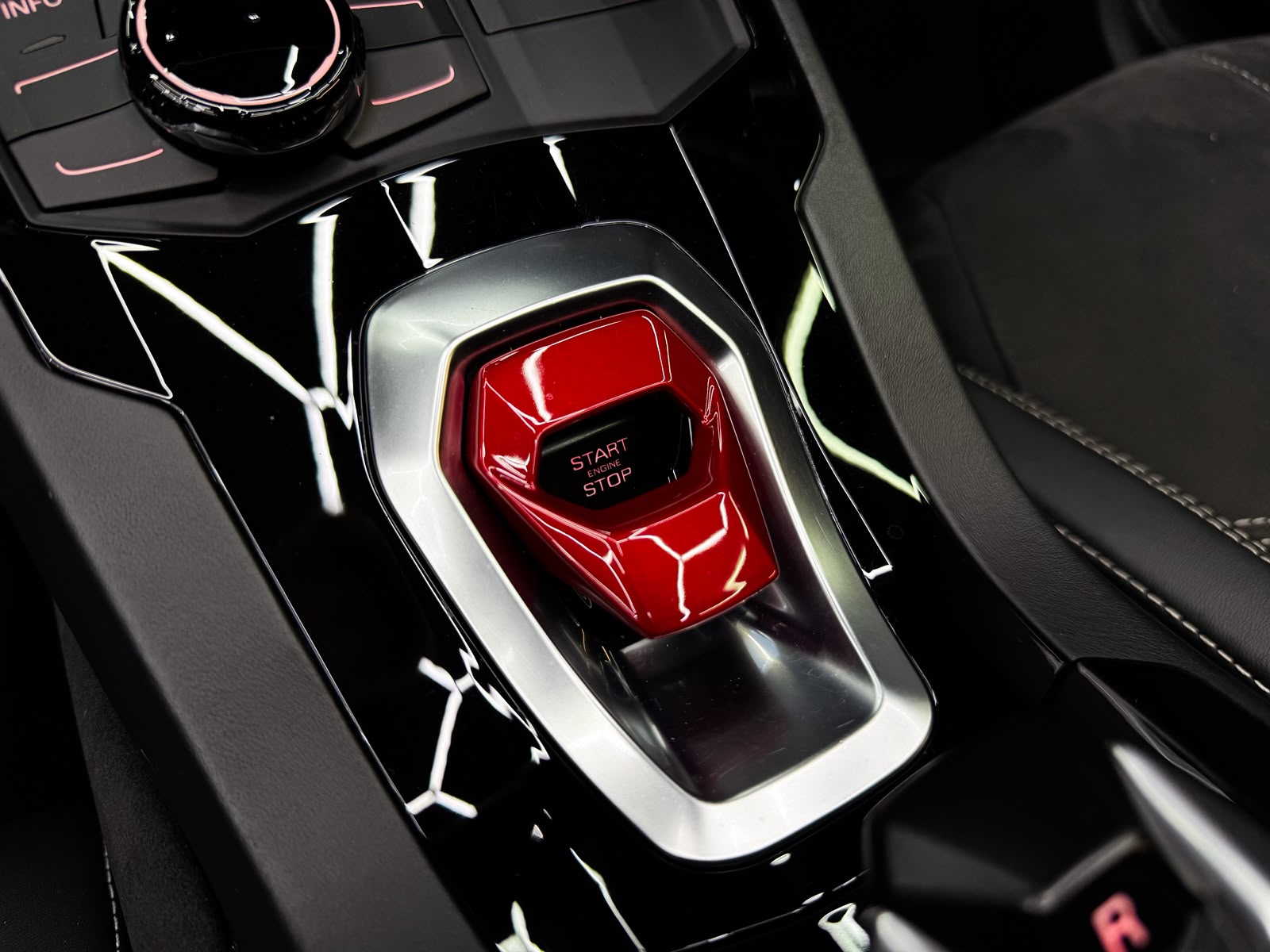 LAMBORGHINI Huracan LP610-4 Spyder DCT-image-25