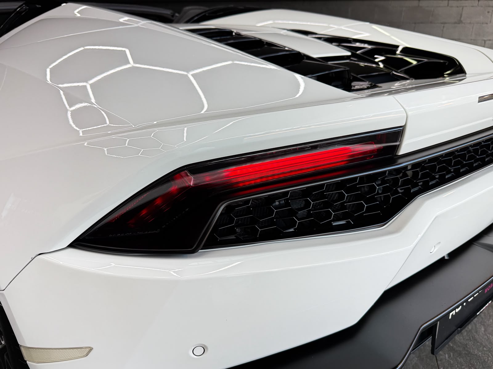 LAMBORGHINI Huracan LP610-4 Spyder DCT-image-9