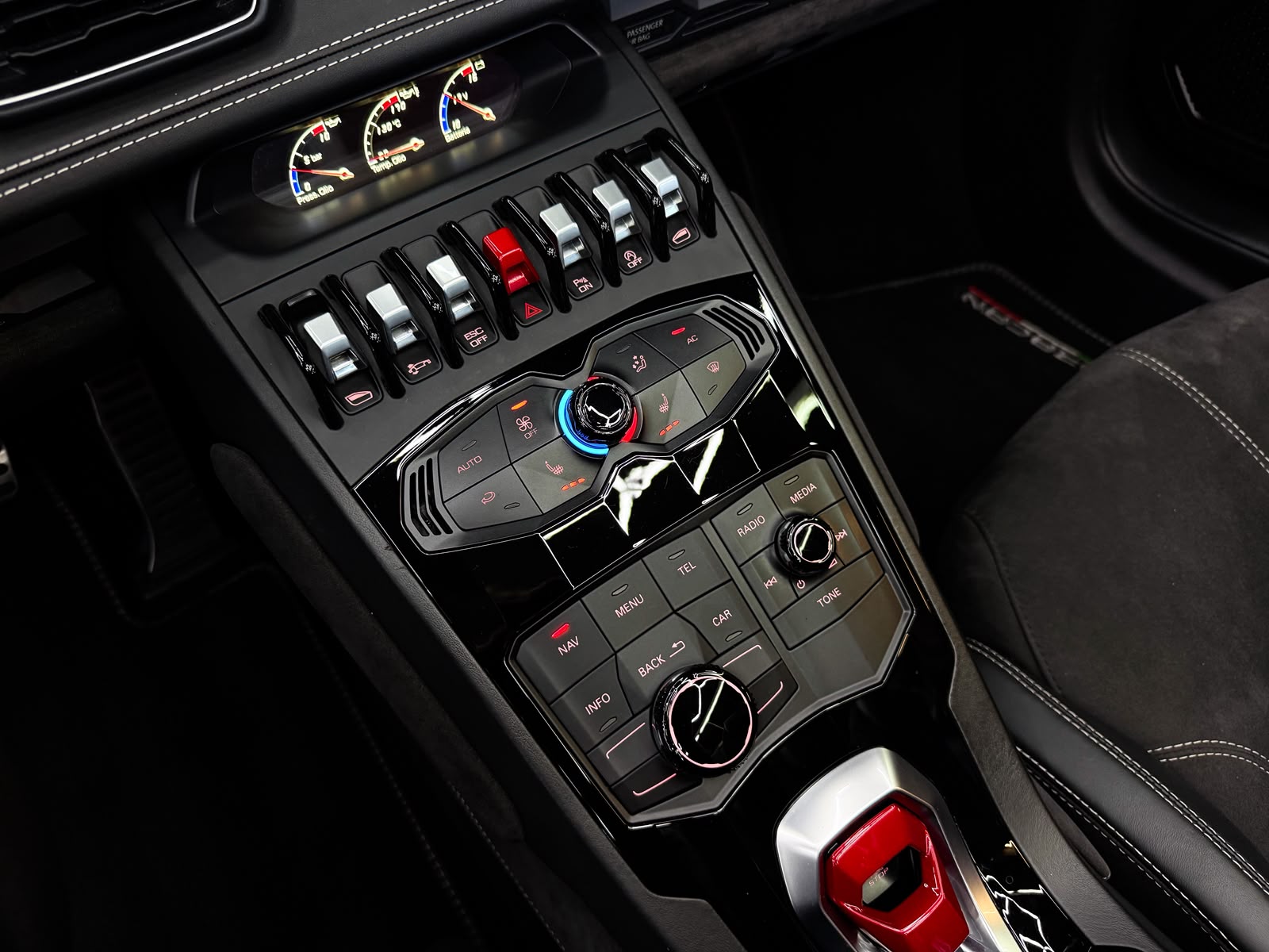 LAMBORGHINI Huracan LP610-4 Spyder DCT-image-23