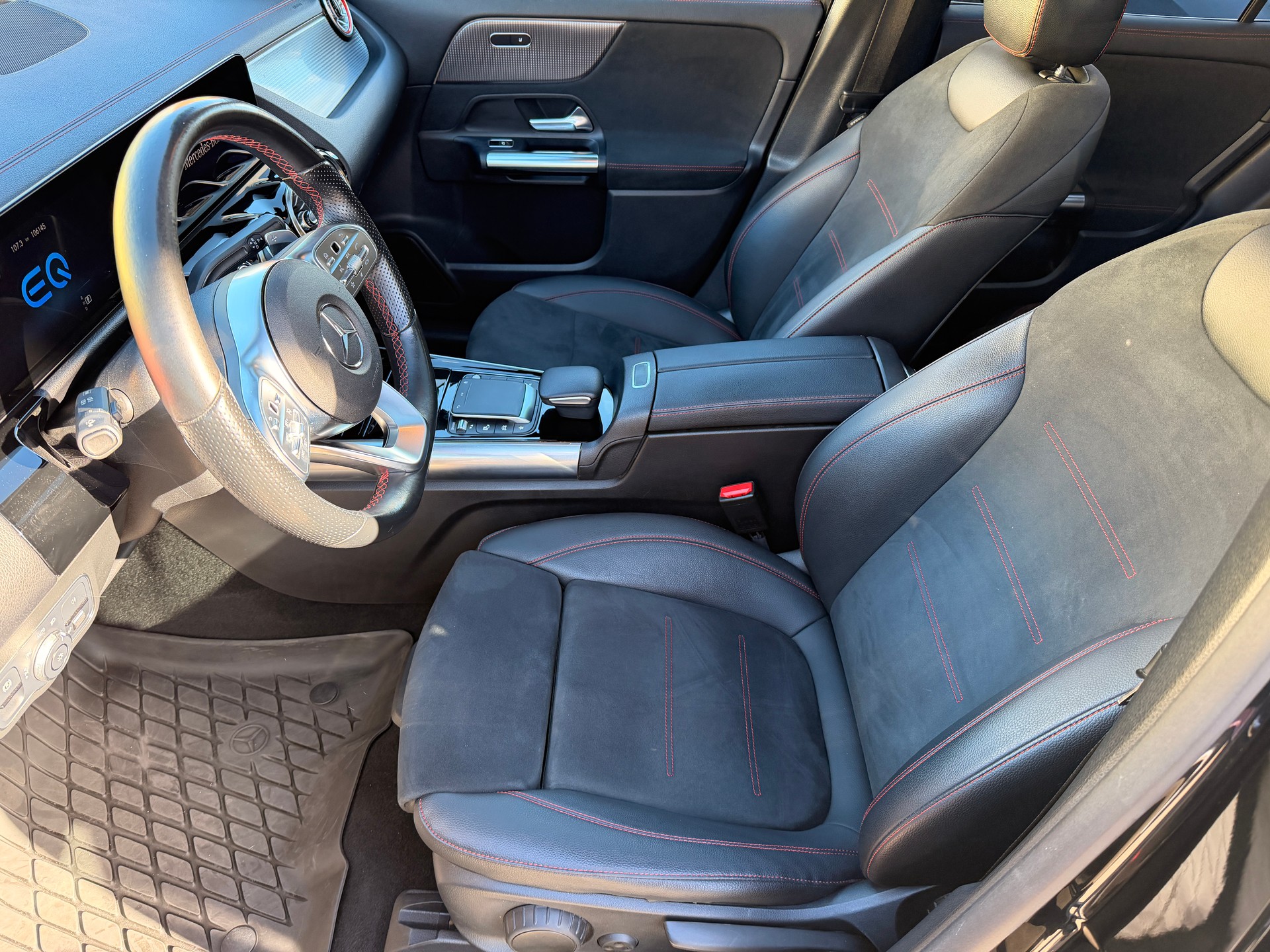 MERCEDES-BENZ EQA 350 AMG Line 4Matic-image-6