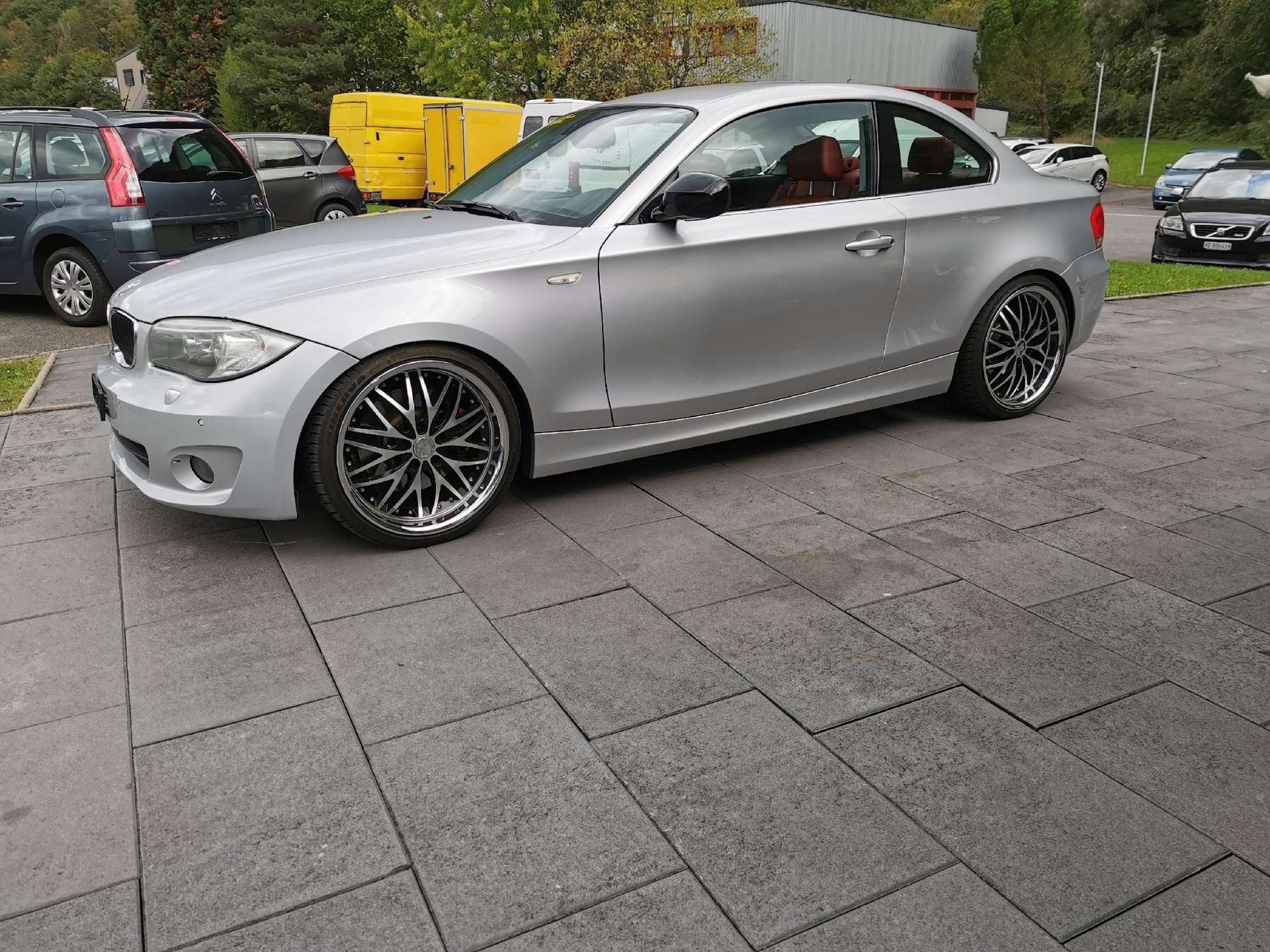 BMW 123d Coupé-image-1