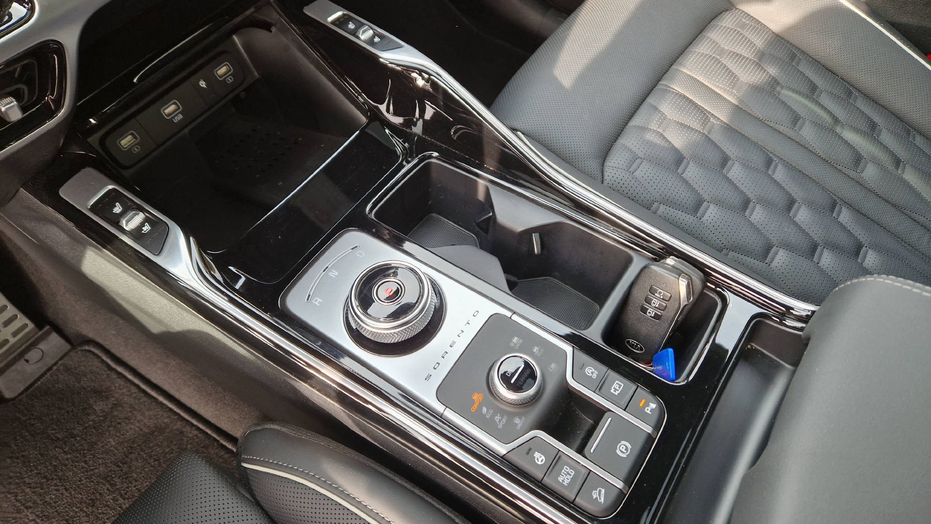 KIA Sorento 2.2 SmartD Style Luxury 5P-image-6