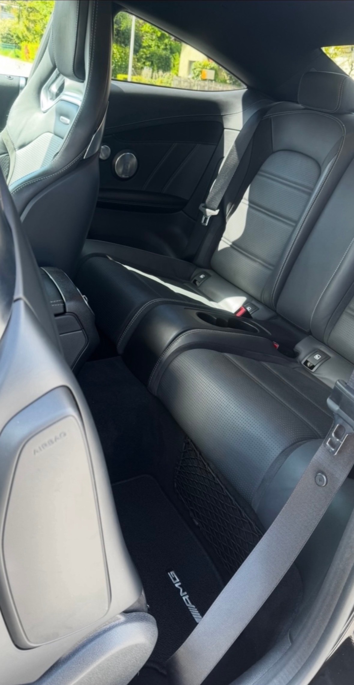 MERCEDES-BENZ C 63 S AMG 9G-tronic Premium +-image-8