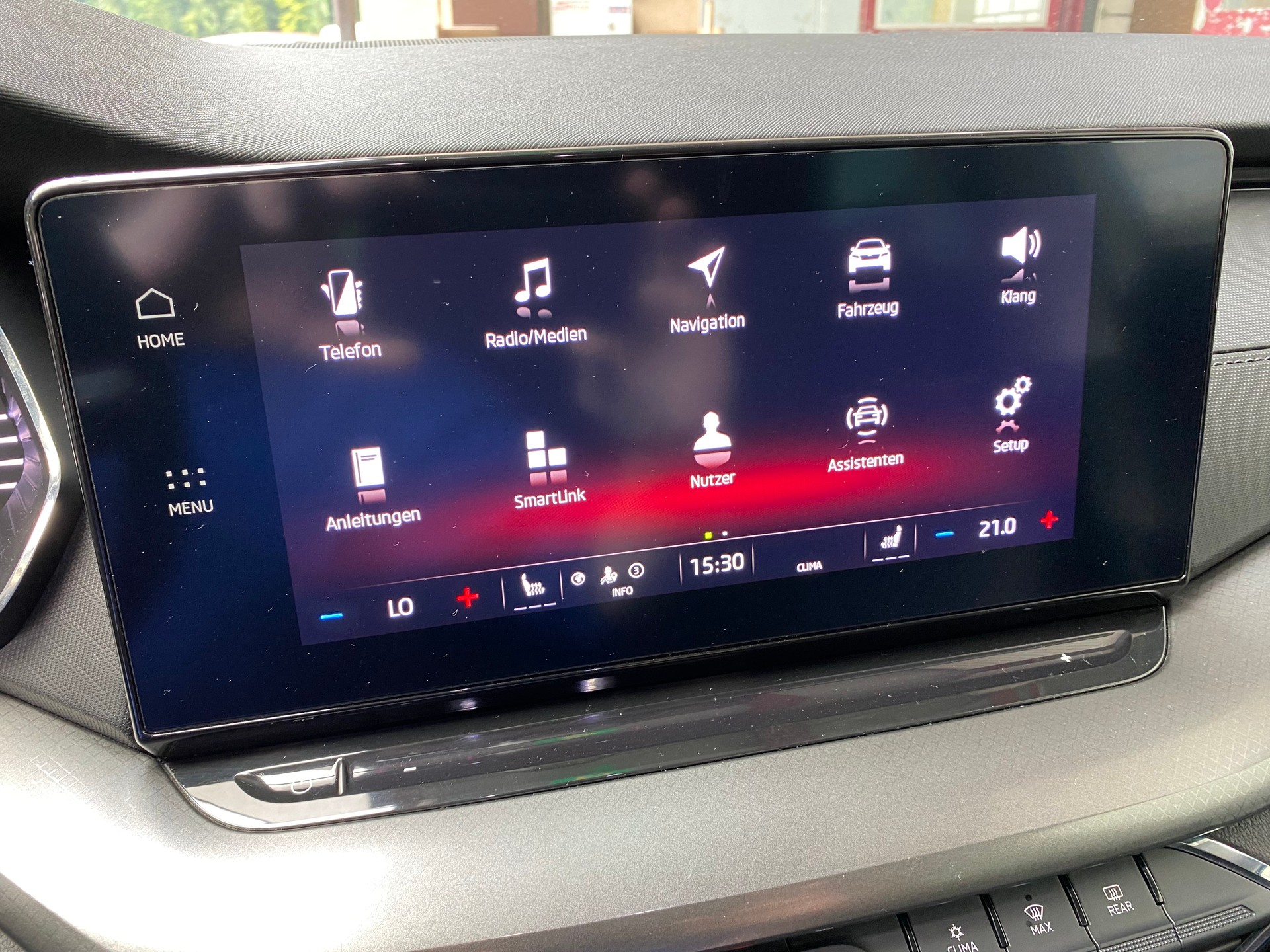 SKODA Octavia Combi 2.0 TDI DSG Ambition 4x4-image-5