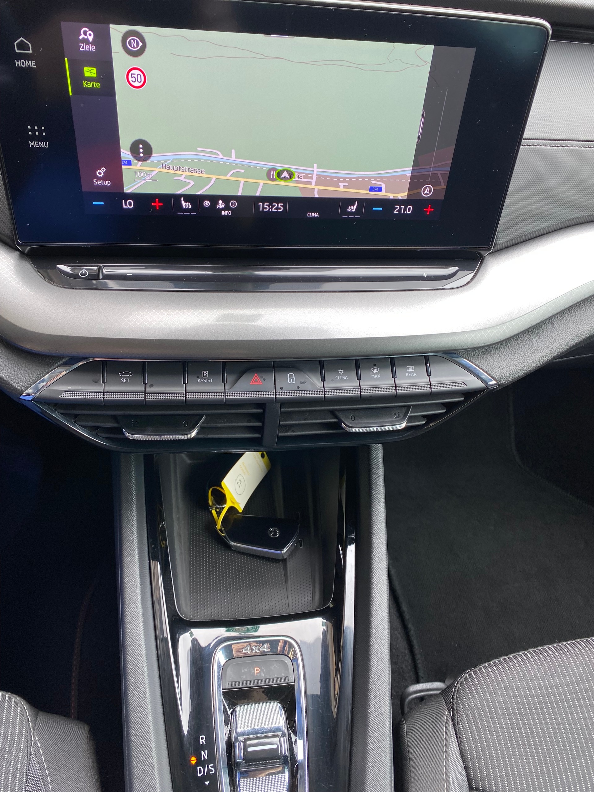 SKODA Octavia Combi 2.0 TDI DSG Ambition 4x4-image-4