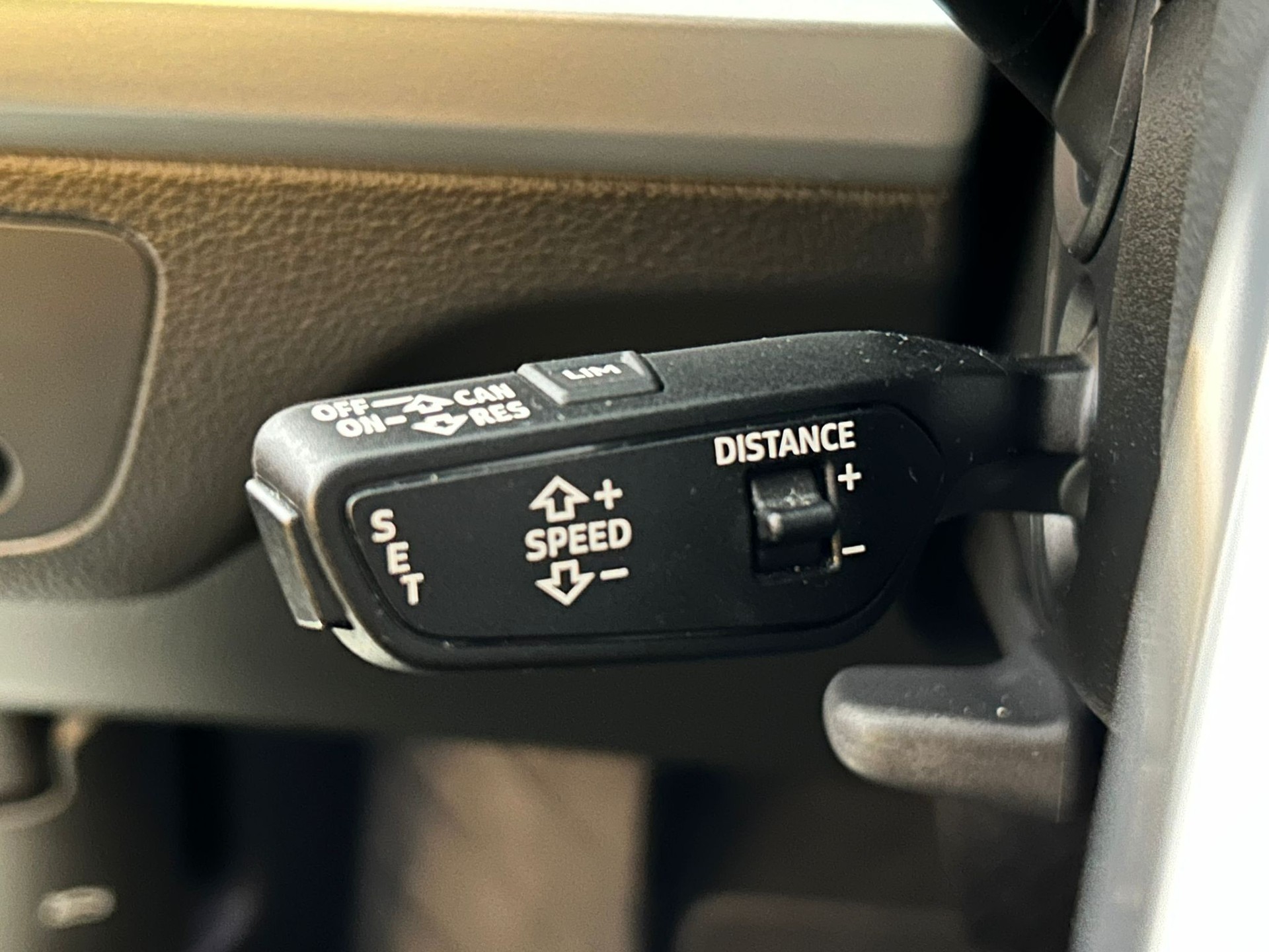 AUDI Q5 40 TDI quattro S-tronic-image-13