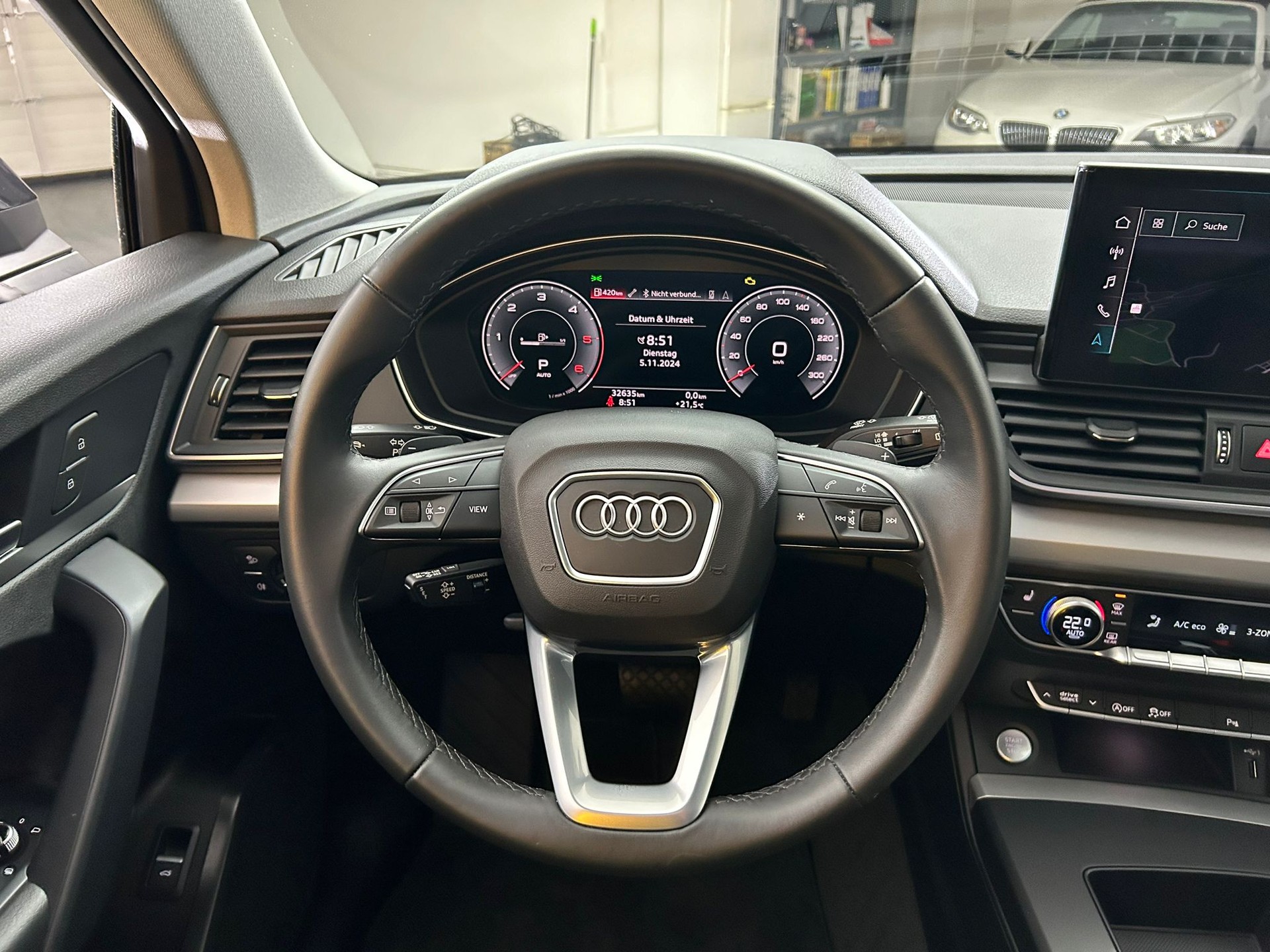 AUDI Q5 40 TDI quattro S-tronic-image-8