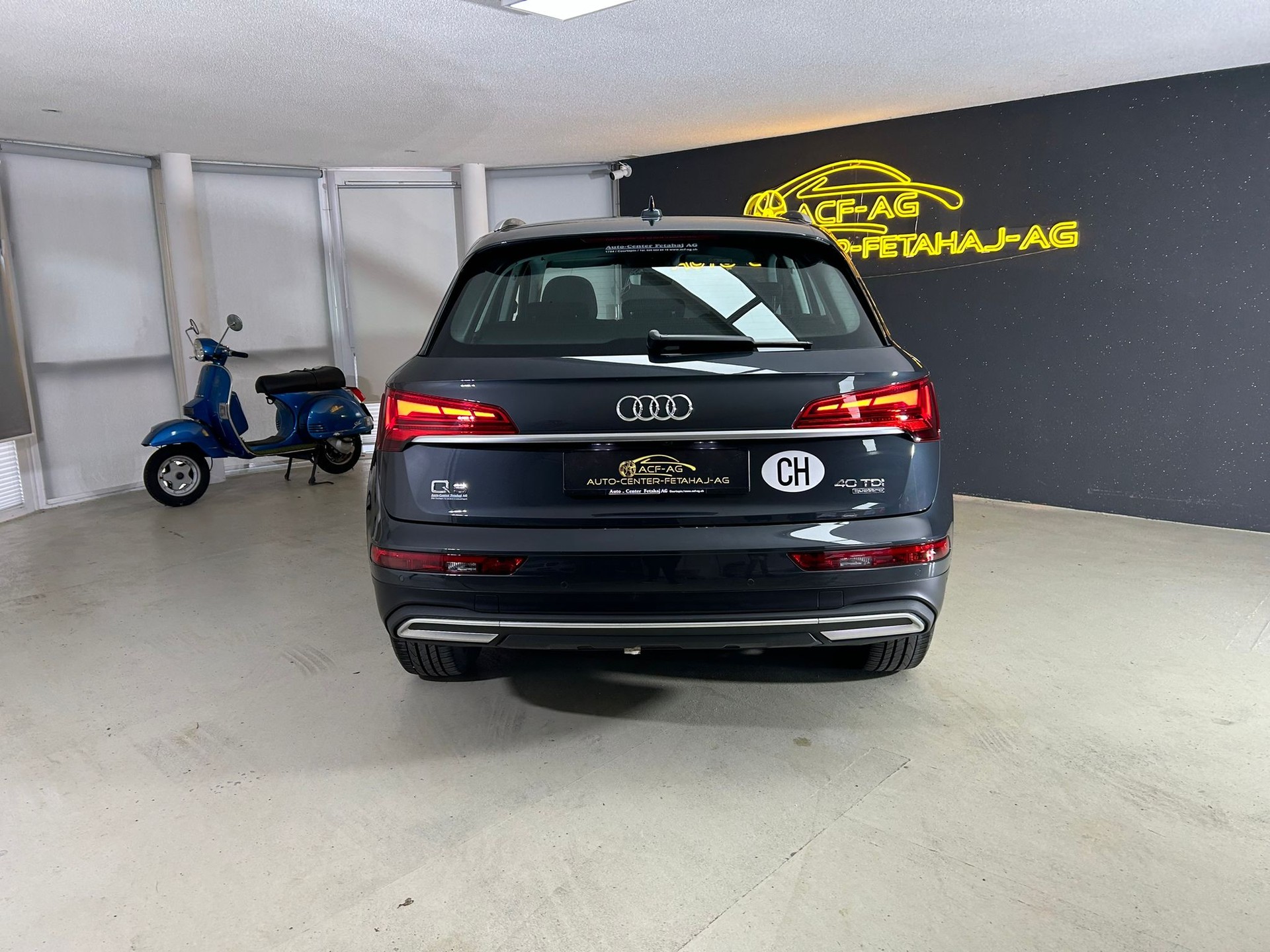 AUDI Q5 40 TDI quattro S-tronic-image-4