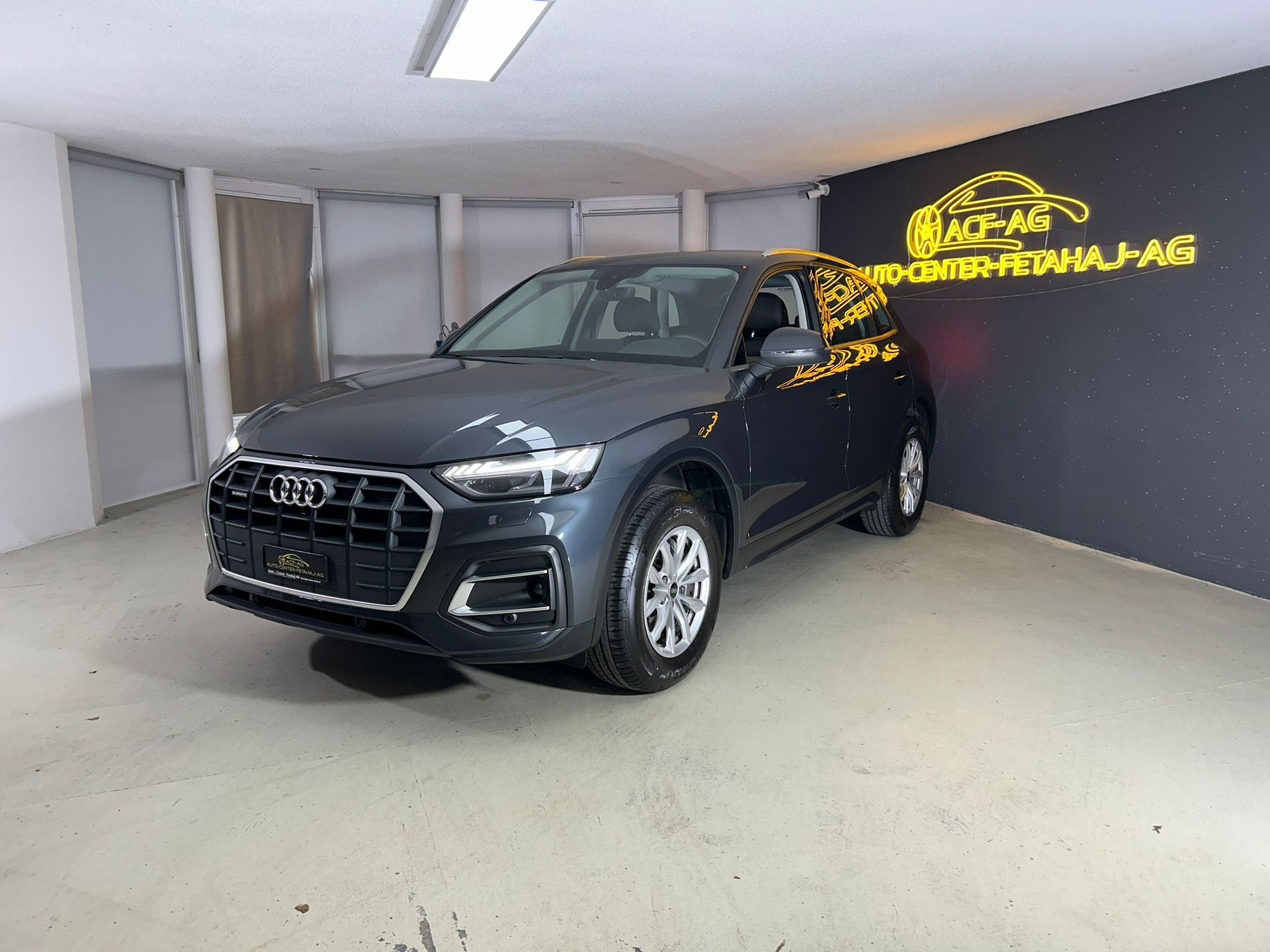 AUDI Q5 40 TDI quattro S-tronic-image-0