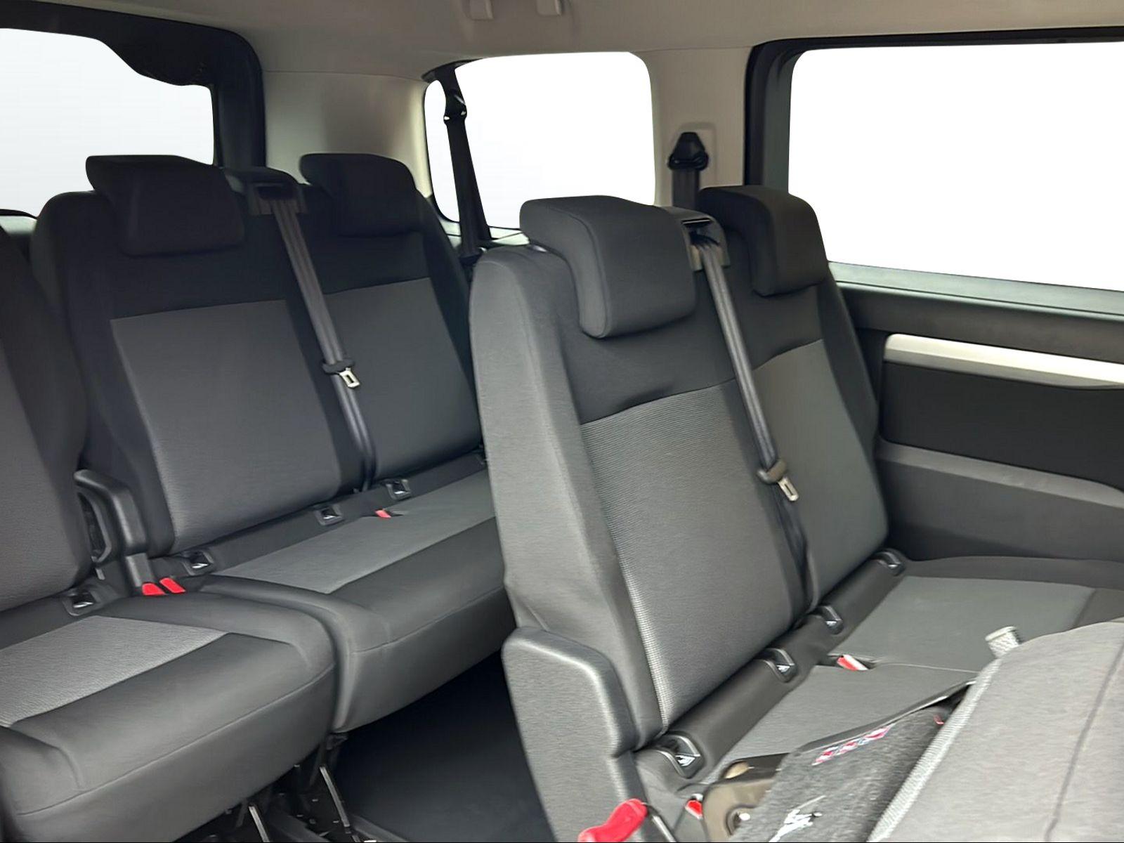 TOYOTA PROACE Verso L1 2.0 D Shuttle-image-9