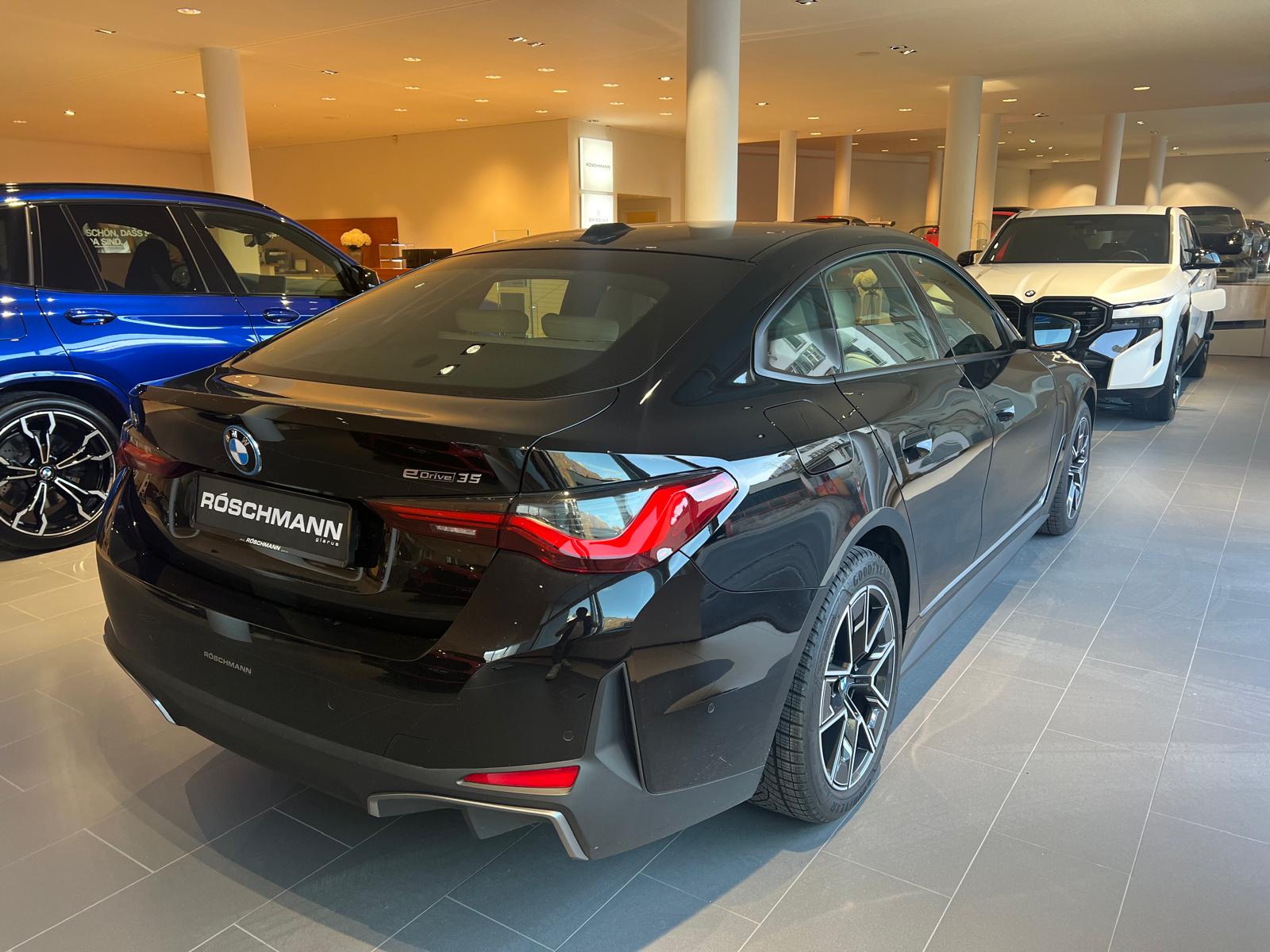 BMW i4 eDrive 35-image-2