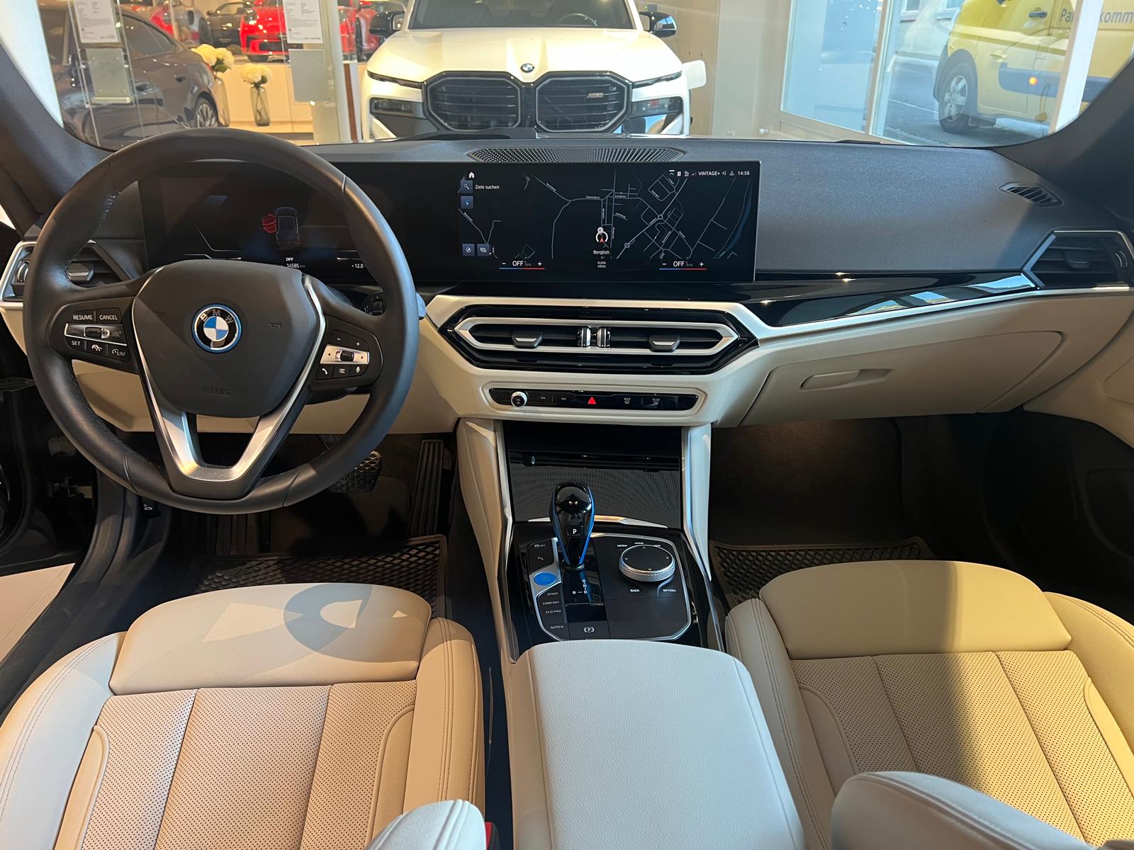 BMW i4 eDrive 35-image-4