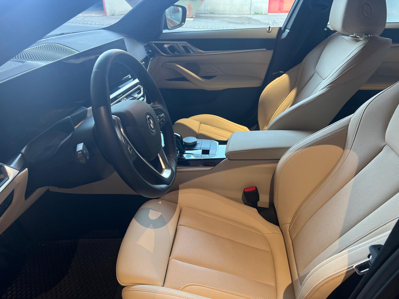 BMW i4 eDrive 35-image-3