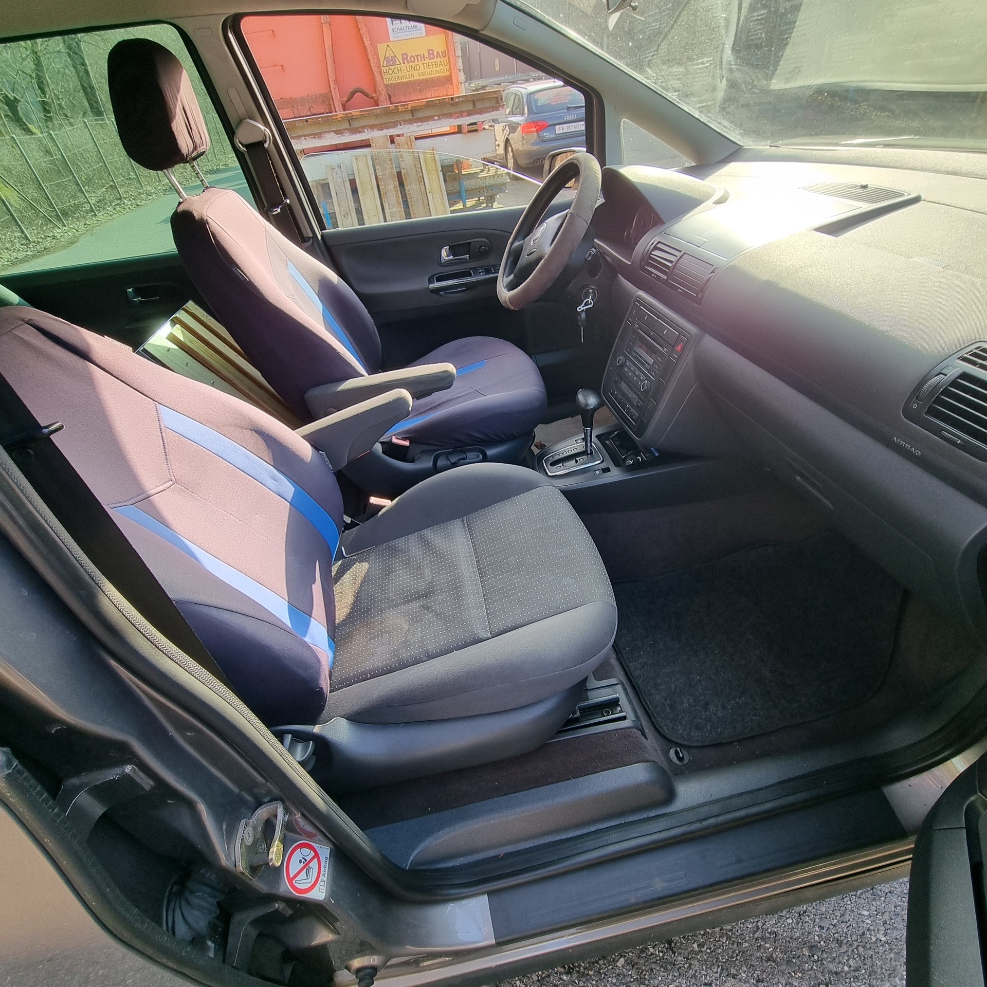 SEAT Alhambra 1.9 TDI Stylance Tiptronic-image-4