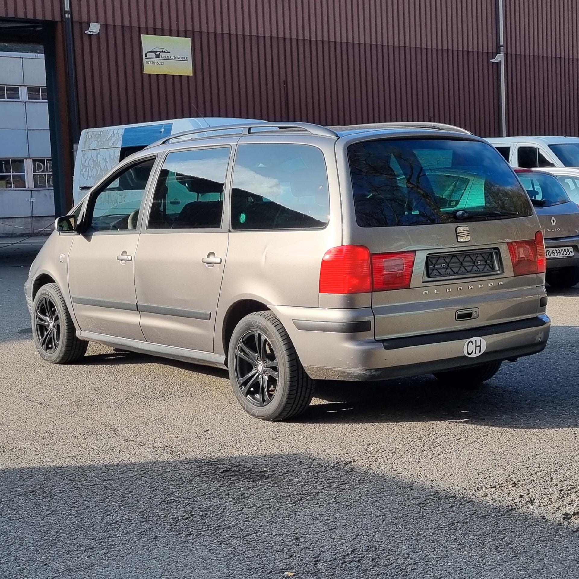 SEAT Alhambra 1.9 TDI Stylance Tiptronic-image-2