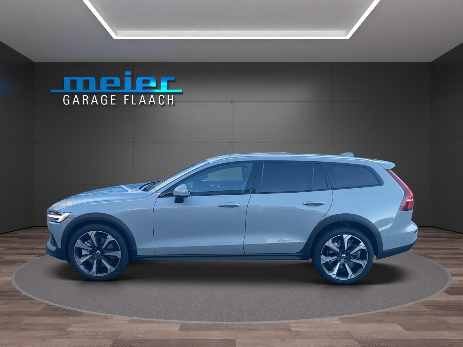 VOLVO V60 Cross Country 2.0 B5 Ultimate AWD-image-1