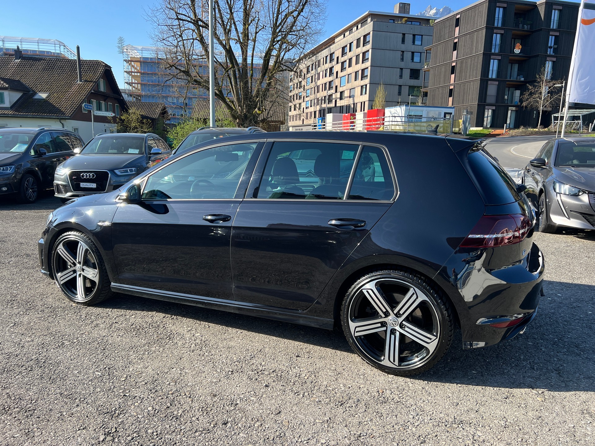VW Golf 2.0 TSI R 4Motion DSG-image-20