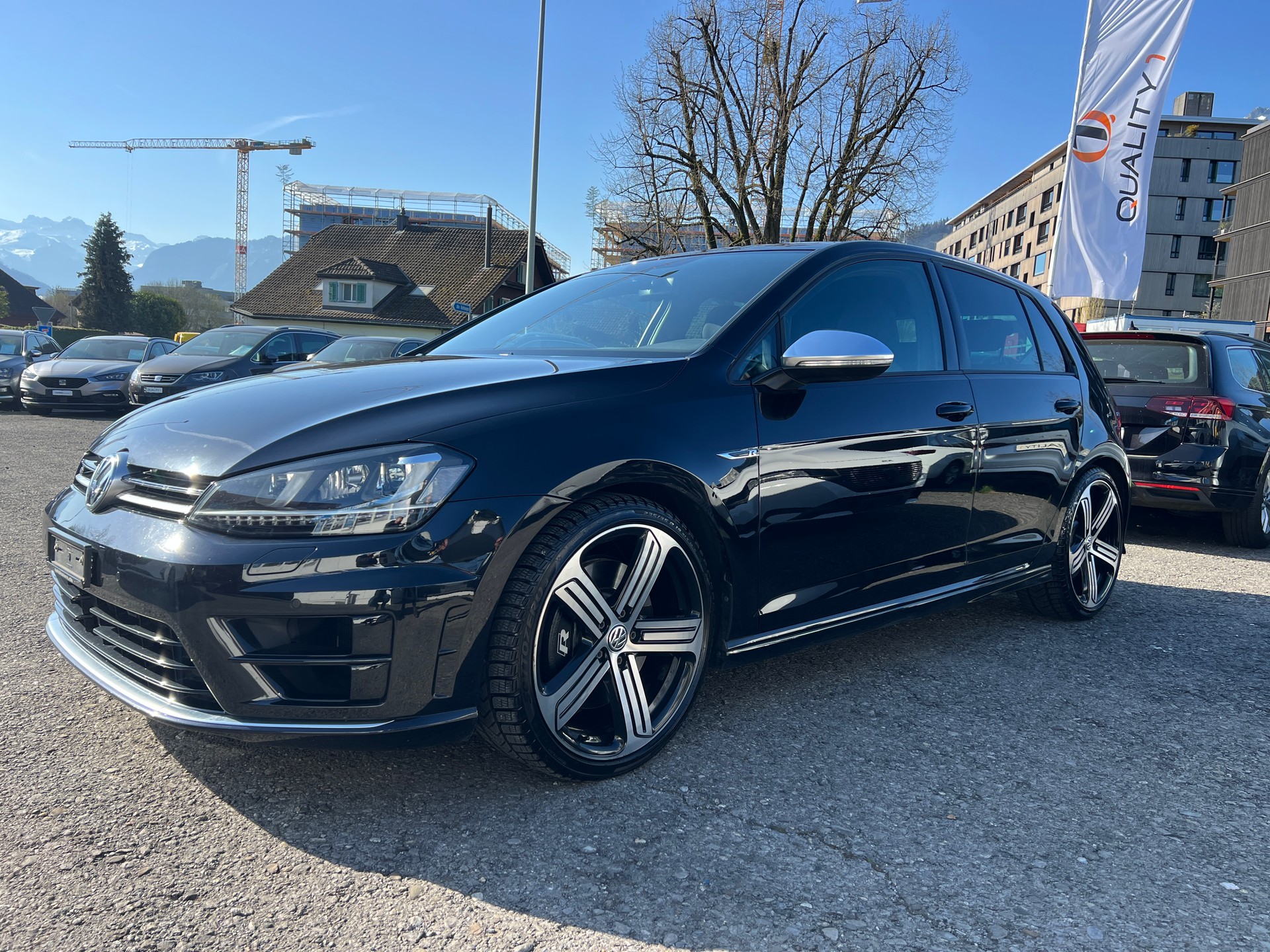 VW Golf 2.0 TSI R 4Motion DSG-image-17