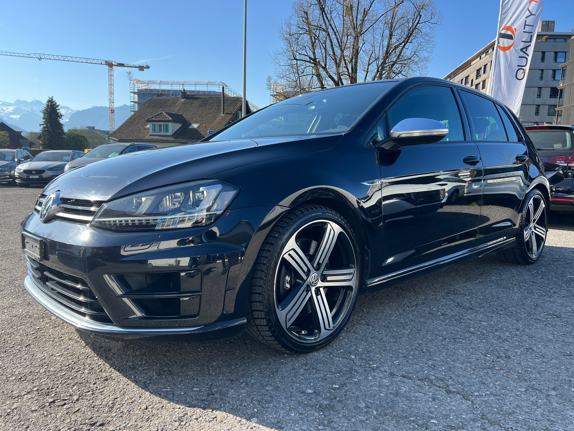 VW Golf 2.0 TSI R 4Motion DSG-image-12