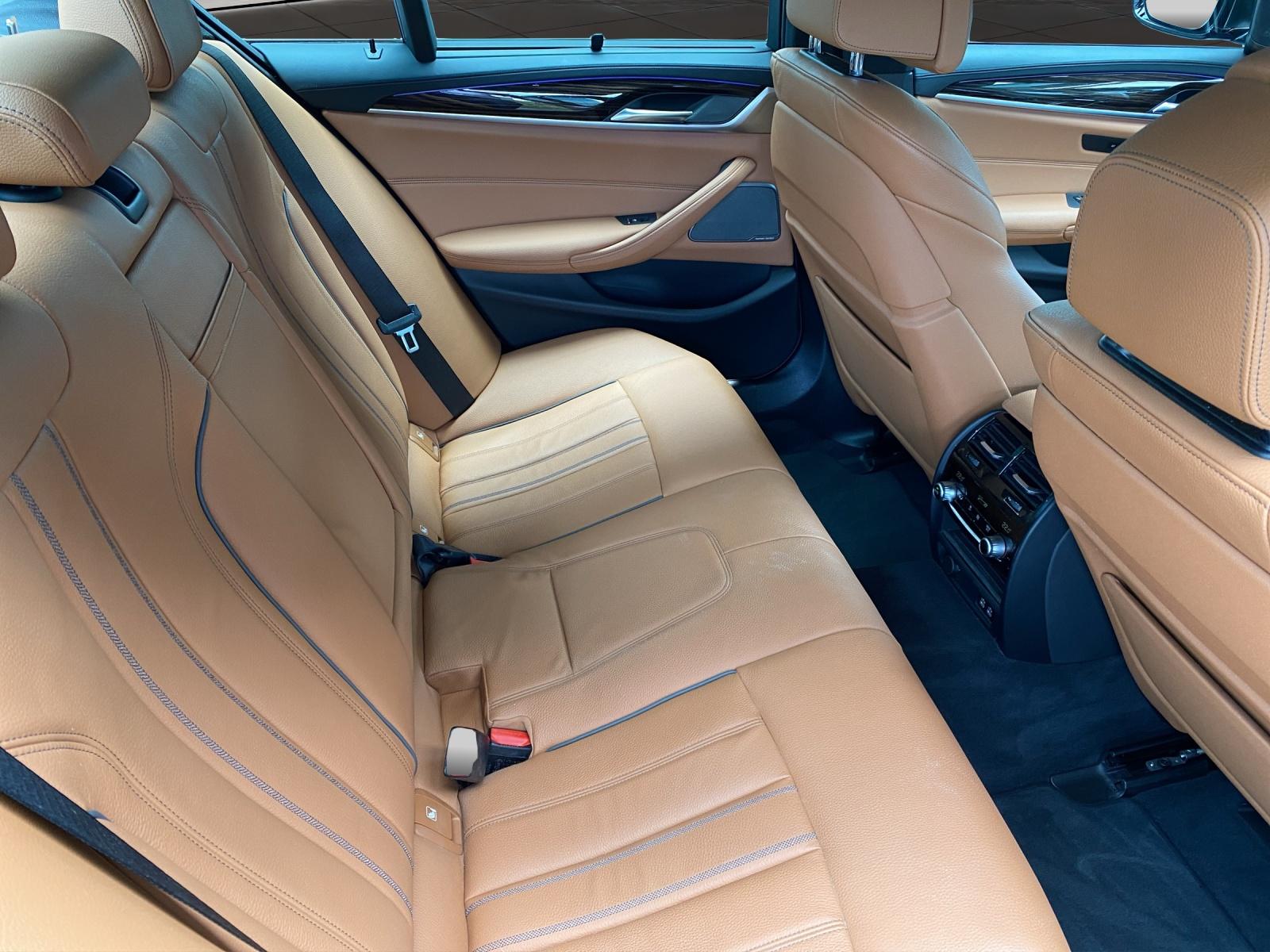 BMW M550i xDrive SAG-image-9
