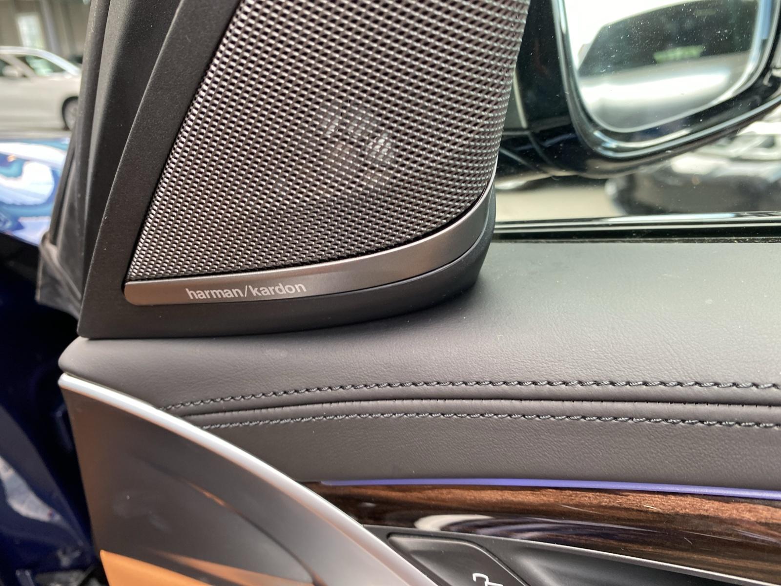 BMW M550i xDrive SAG-image-16
