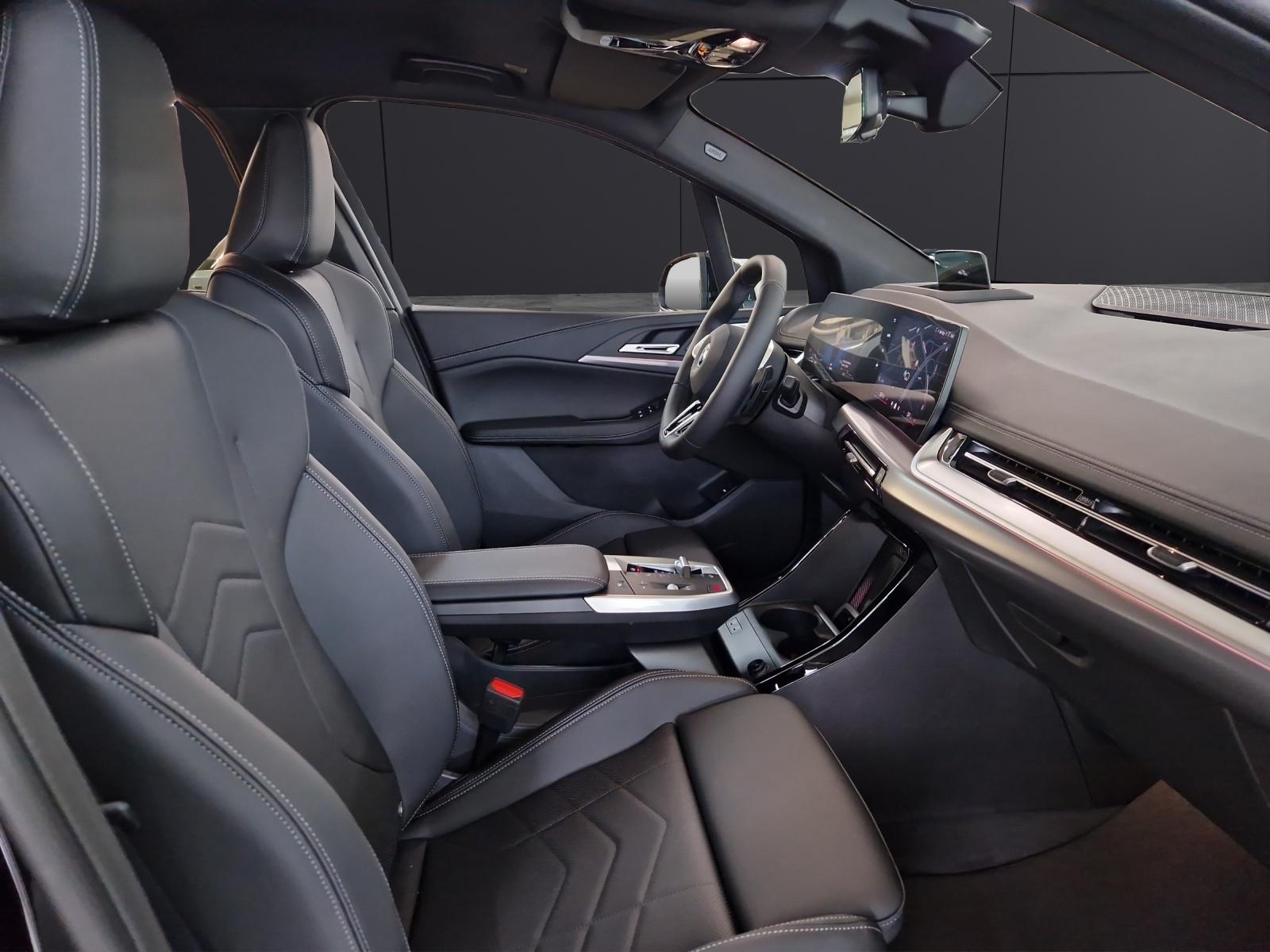 BMW 225e xDrive Active Tourer-image-14