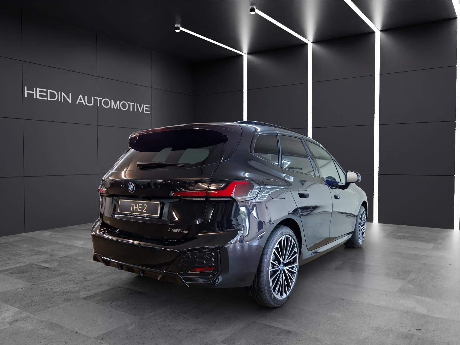 BMW 225e xDrive Active Tourer-image-4
