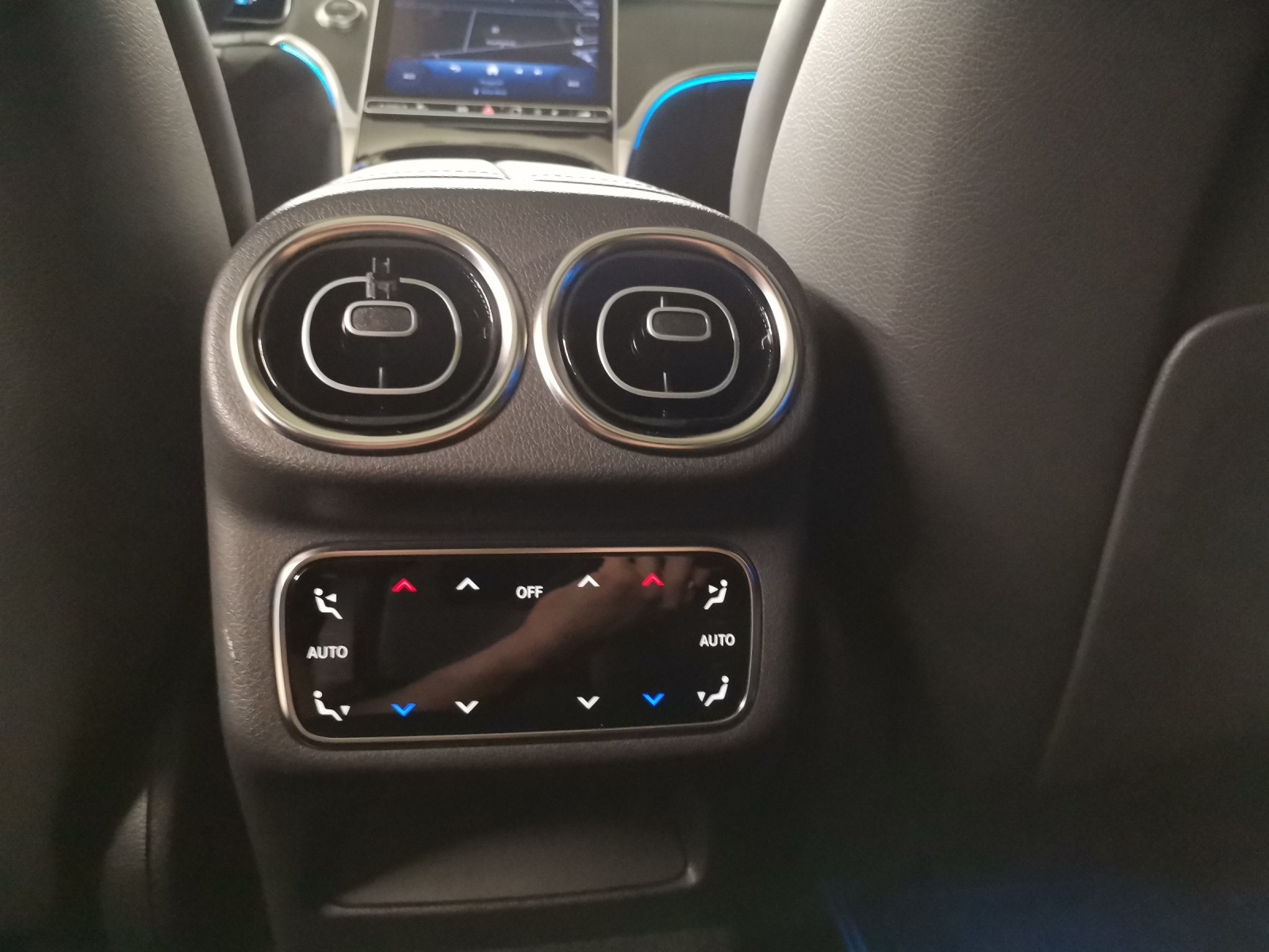 MERCEDES-BENZ GLC 220 d AMG Line 4Matic-image-13