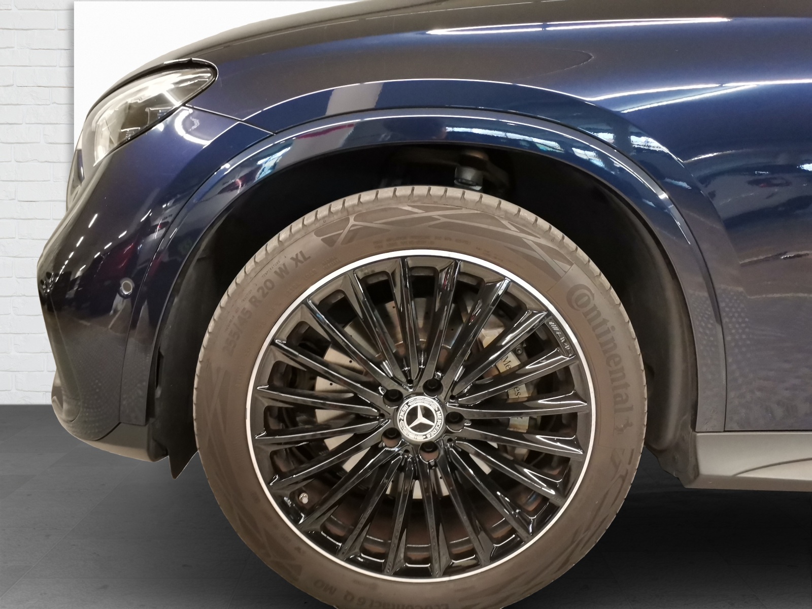 MERCEDES-BENZ GLC 220 d AMG Line 4Matic-image-5
