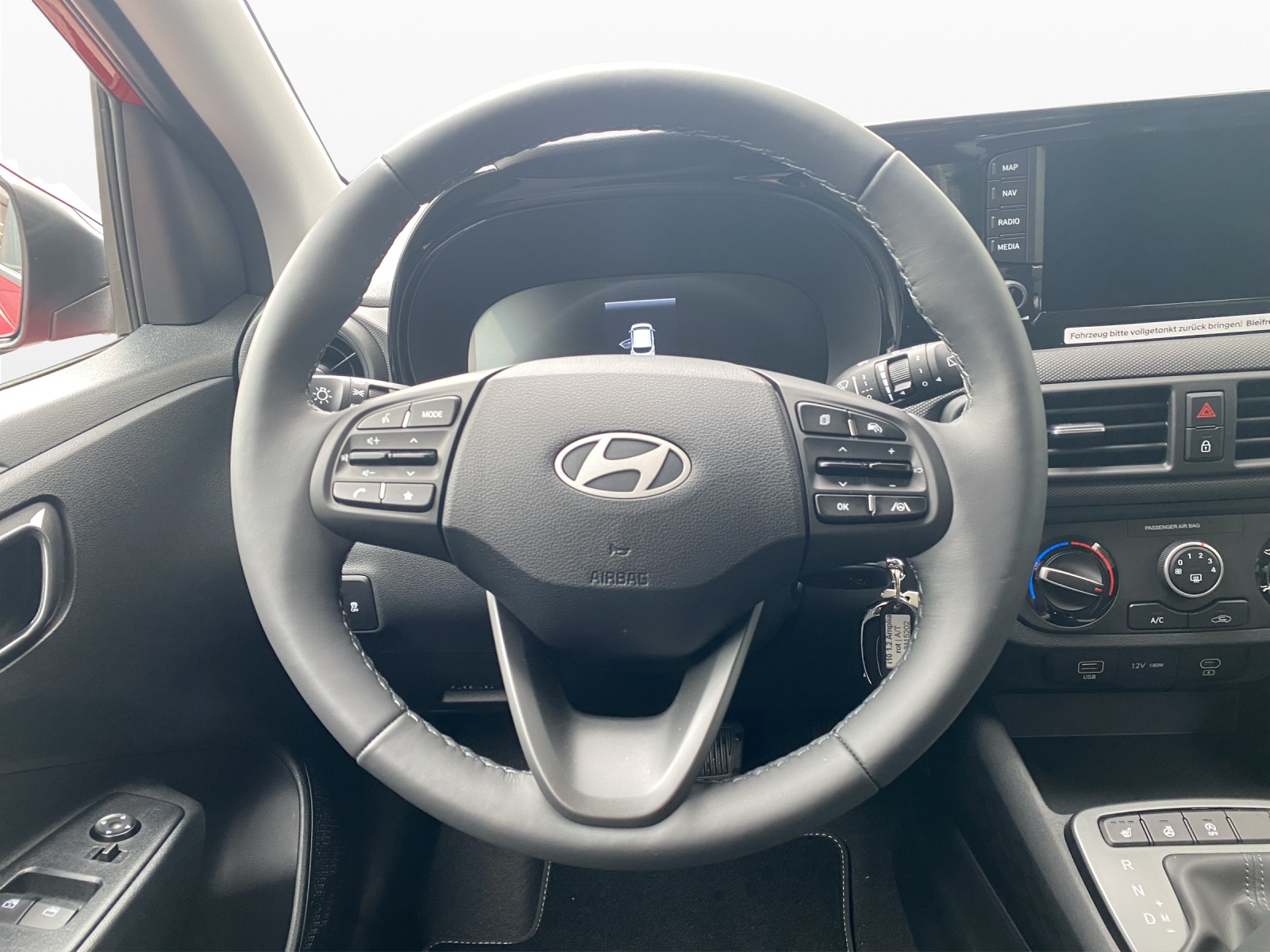 HYUNDAI i10 1.2 Amplia-image-12