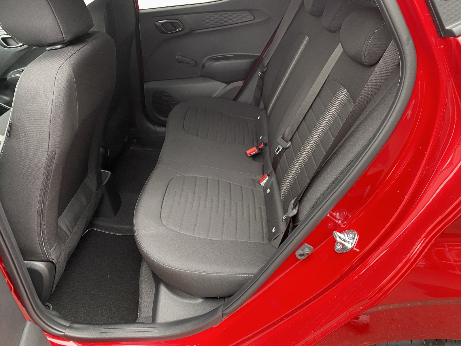HYUNDAI i10 1.2 Amplia-image-10